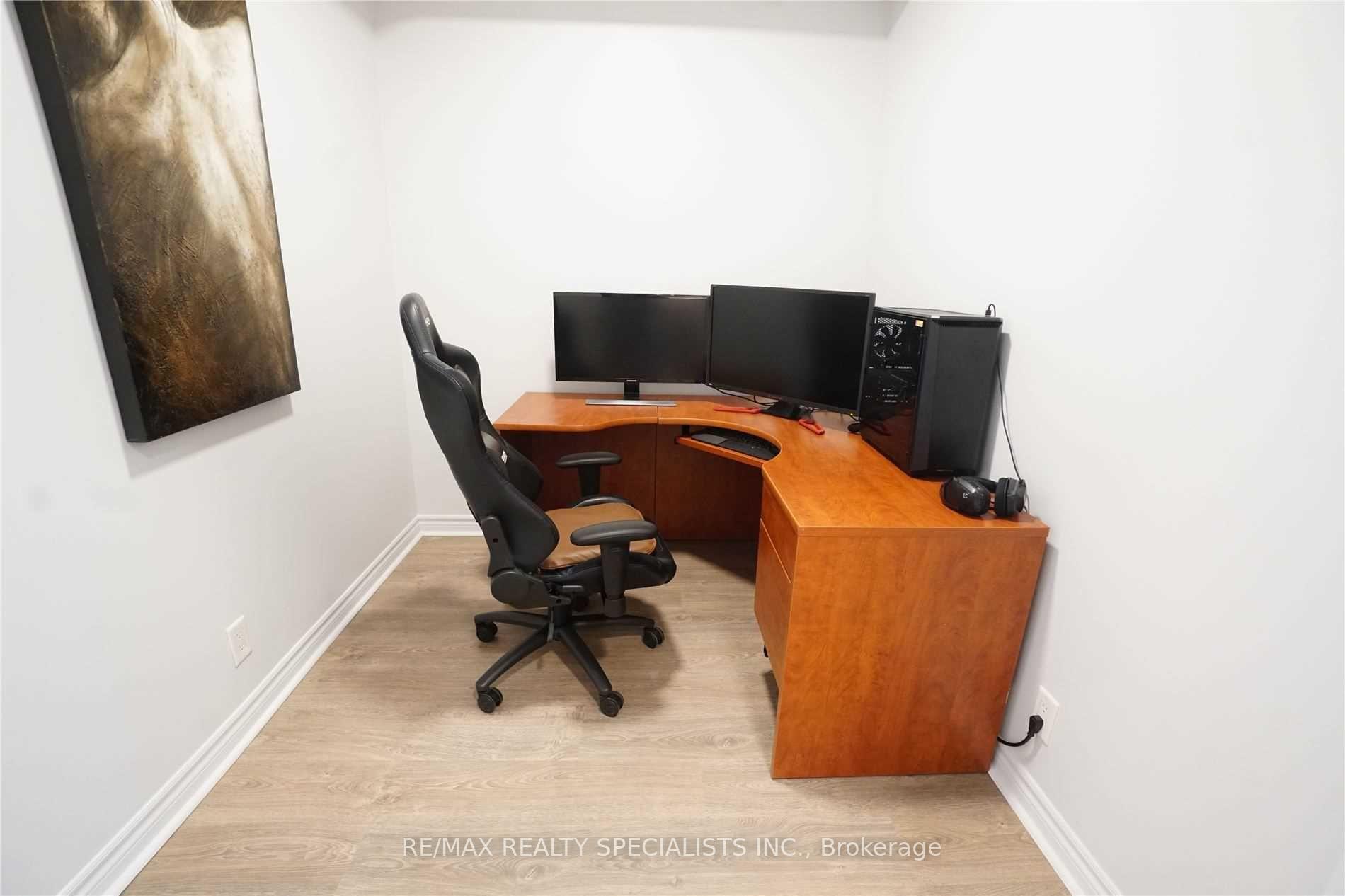Photo 10 of Unit 2207, 33 Elm Drive, Mississauga, City Centre — HOMEH