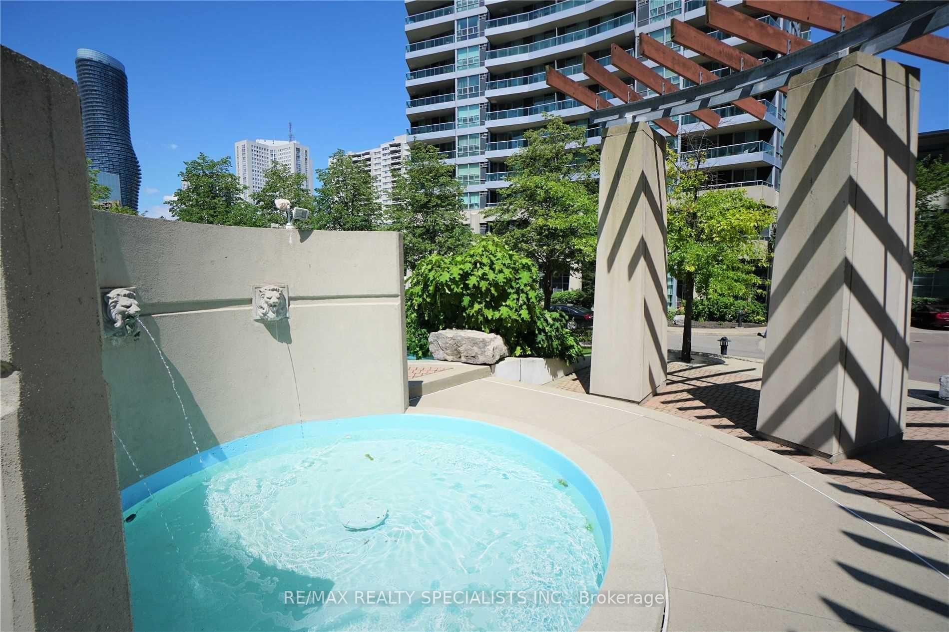 Photo 14 of Unit 2207, 33 Elm Drive, Mississauga, City Centre — HOMEH