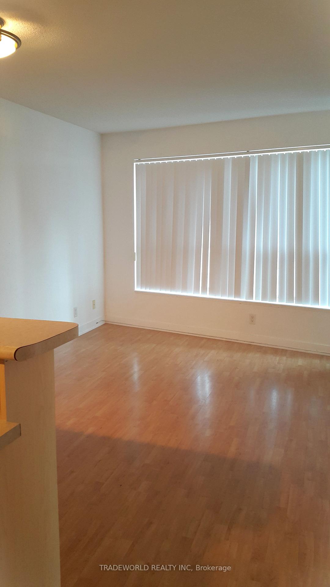 Photo 2 of Unit 1610, 38 Lee Centre Drive, Scarborough, Woburn — HOMEH