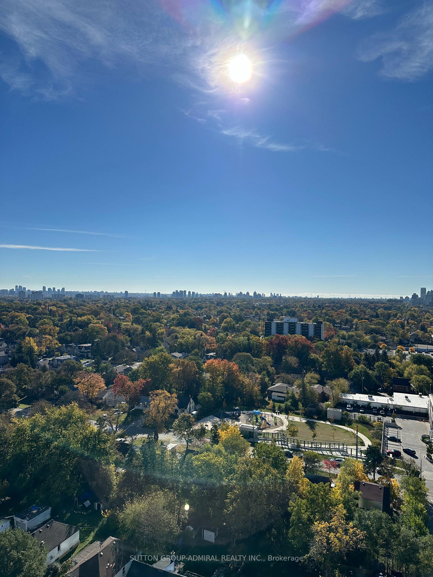 Photo 3 of Unit 1728, 7161 Yonge Street, Markham, Thornhill — HOMEH