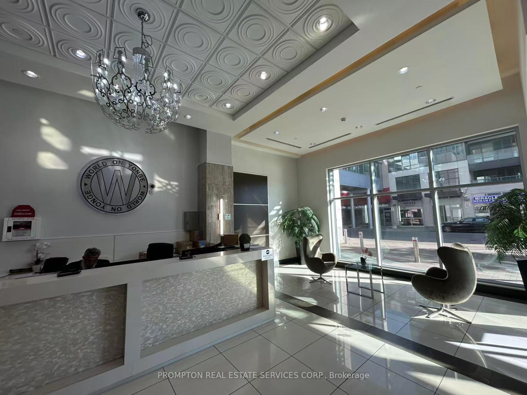 Photo 3 of Unit 2110, 7171 Yonge Street, Markham, Thornhill — HOMEH