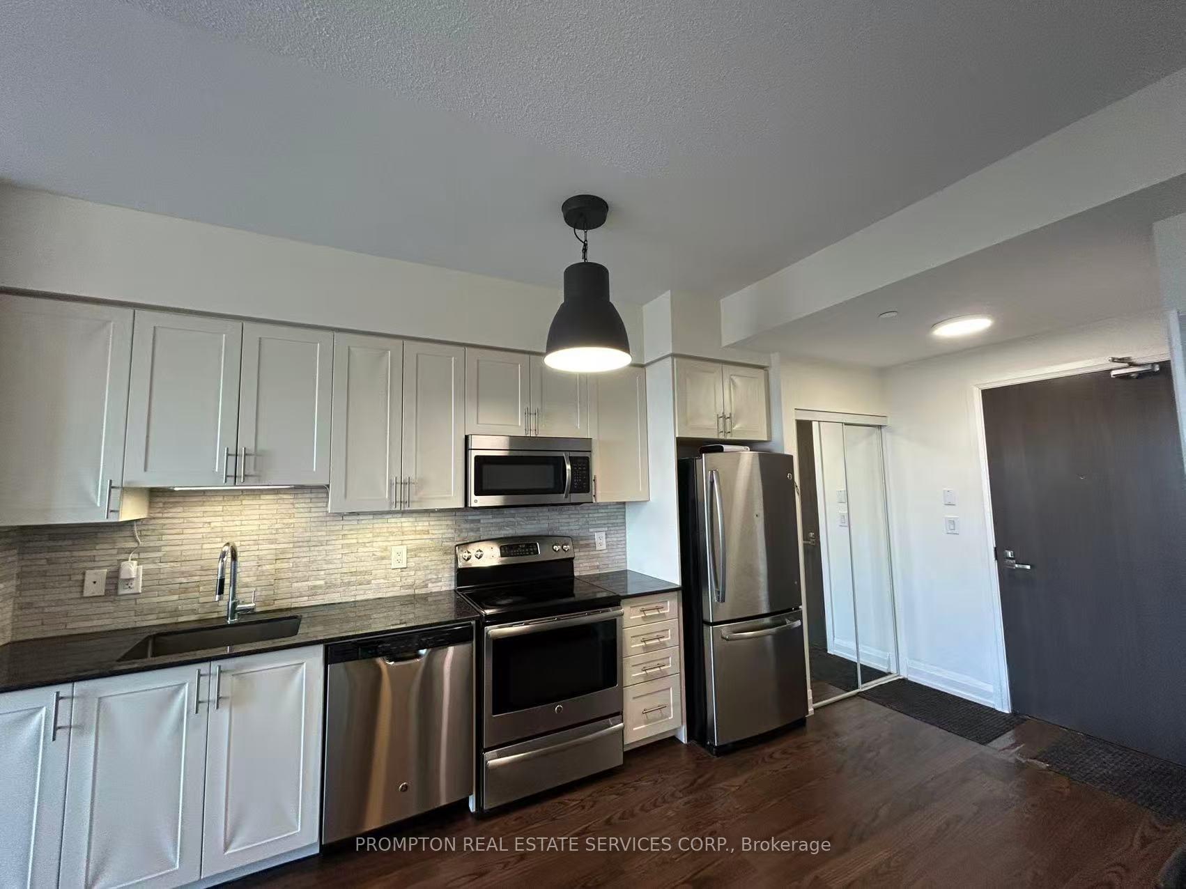 Photo 10 of Unit 2110, 7171 Yonge Street, Markham, Thornhill — HOMEH