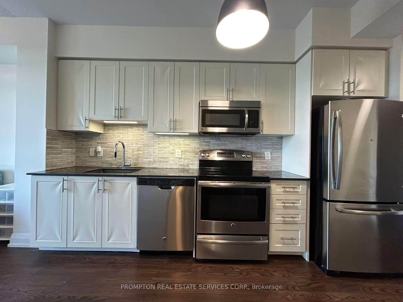 Photo 11 of Unit 2110, 7171 Yonge Street, Markham, Thornhill — HOMEH