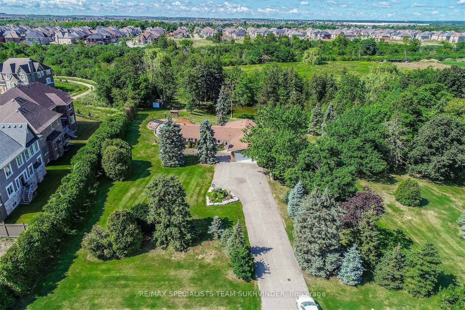 Photo 7 of 11518 McVean Drive, Brampton, Toronto Gore Rural Estate — HOMEH