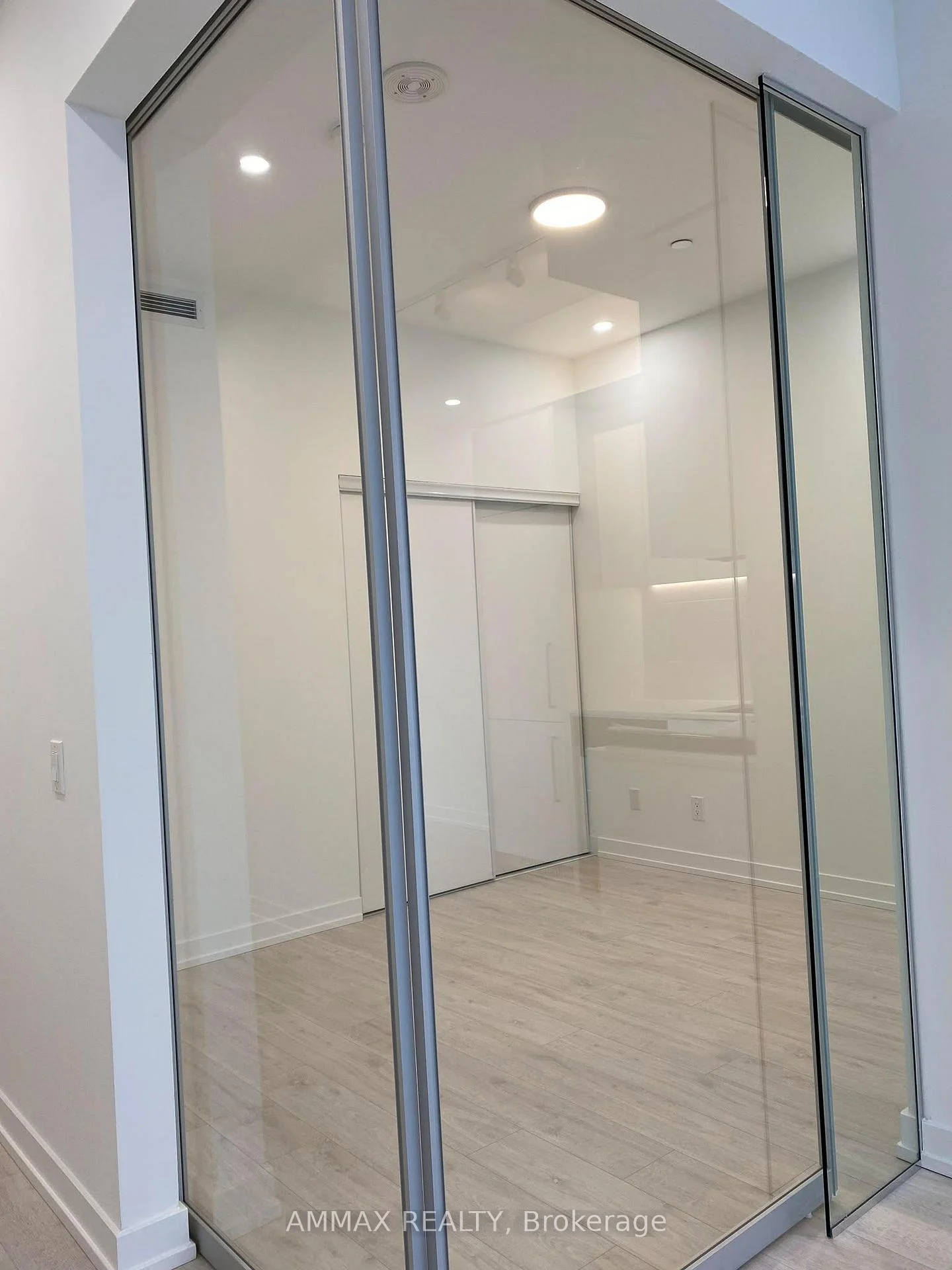 Photo 8 of Unit 222, 181 Sheppard Avenue, North York, Willowdale East — HOMEH