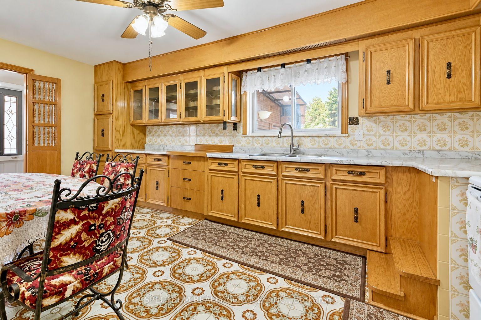 Photo 12 of 42 Berkham Road, Scarborough, Woburn — HOMEH