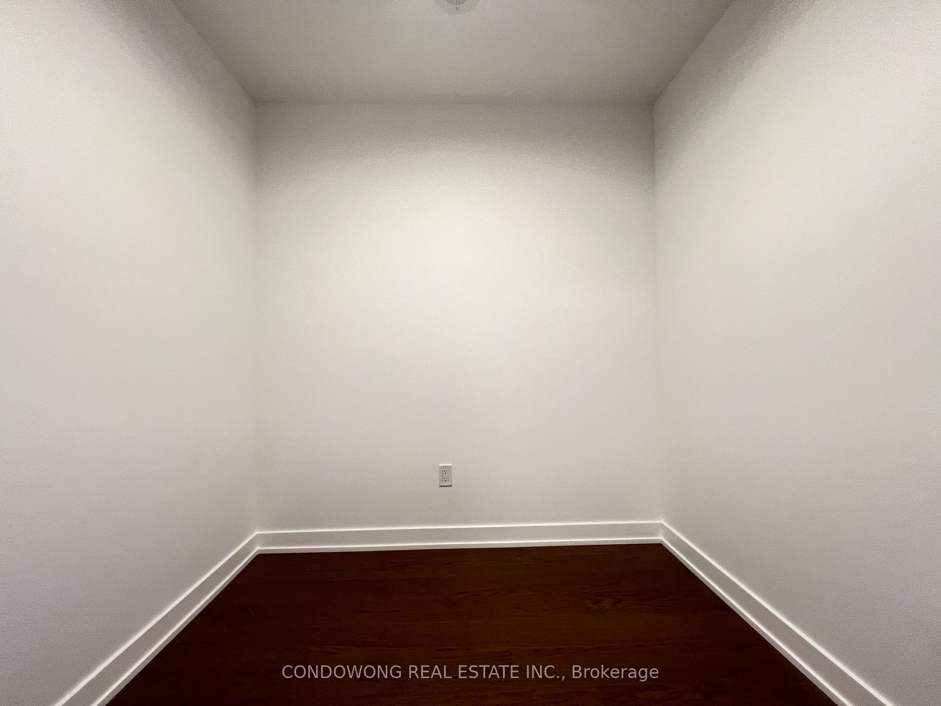 Photo 3 of Unit 518, 91 Montclair Avenue, Toronto, Forest Hill South — HOMEH