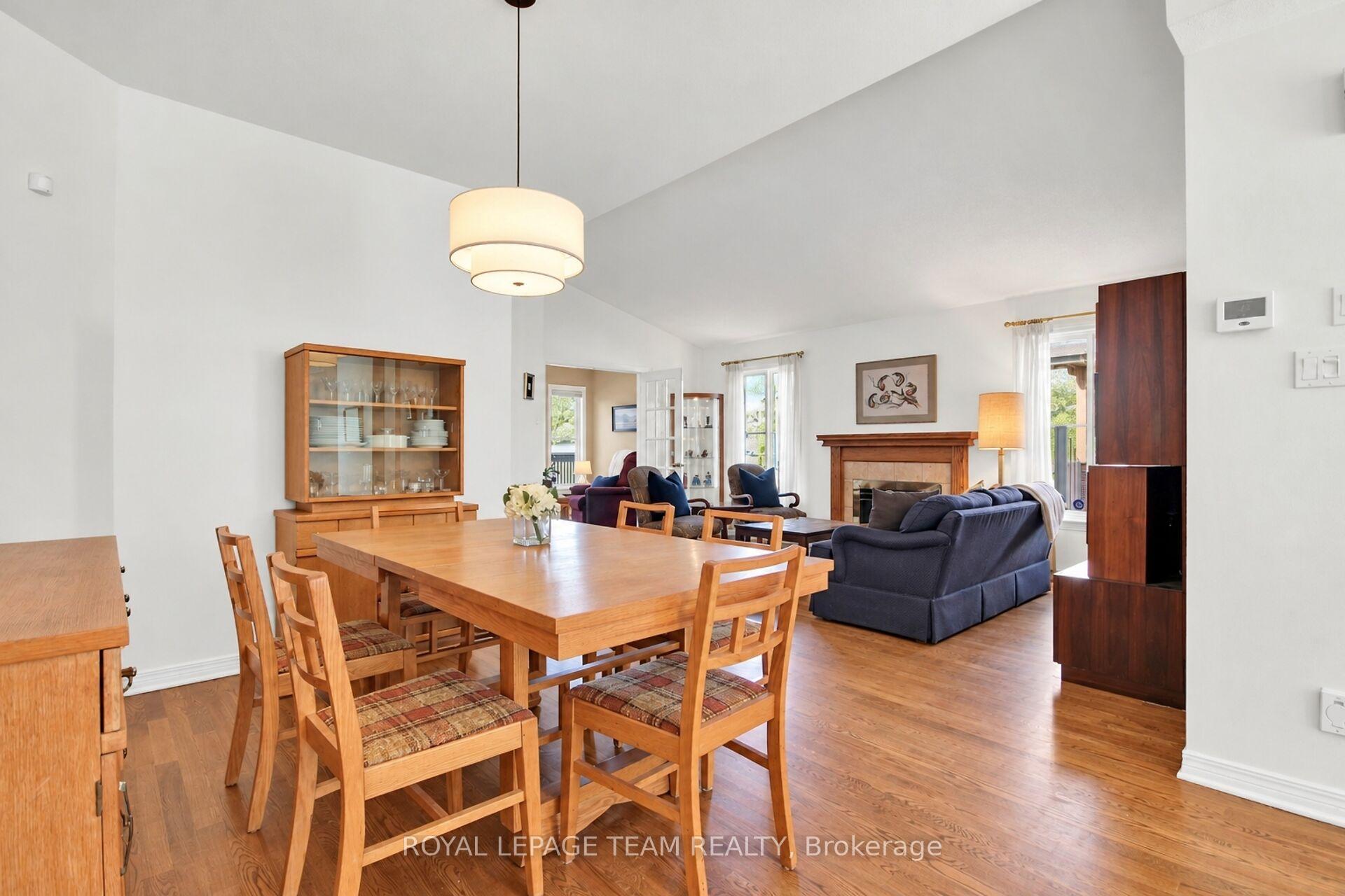 Photo 7 of 85 Quinterra Court, Ottawa, Quinterra — HOMEH