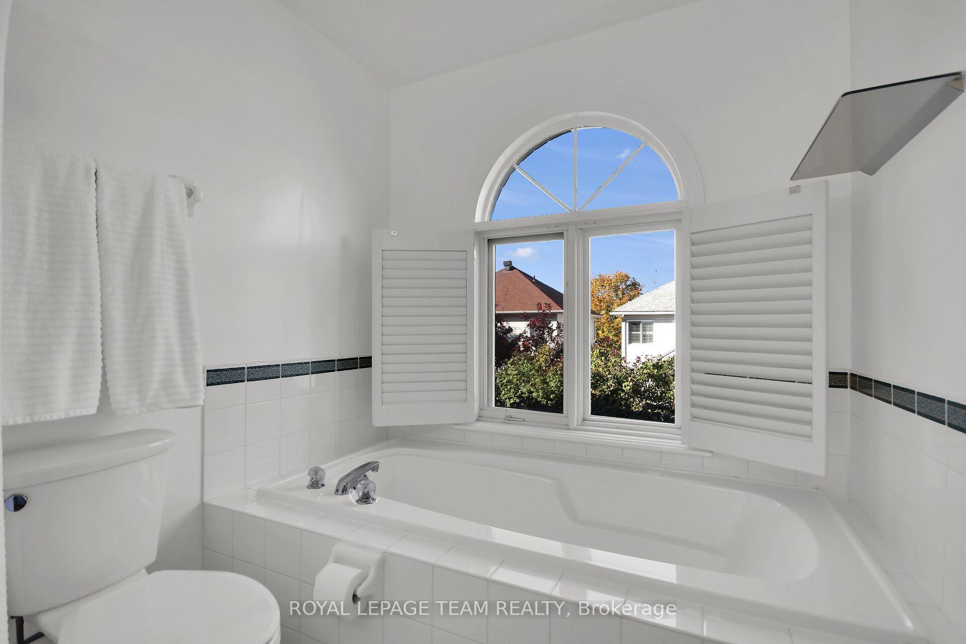 Photo 17 of 85 Quinterra Court, Ottawa, Quinterra — HOMEH