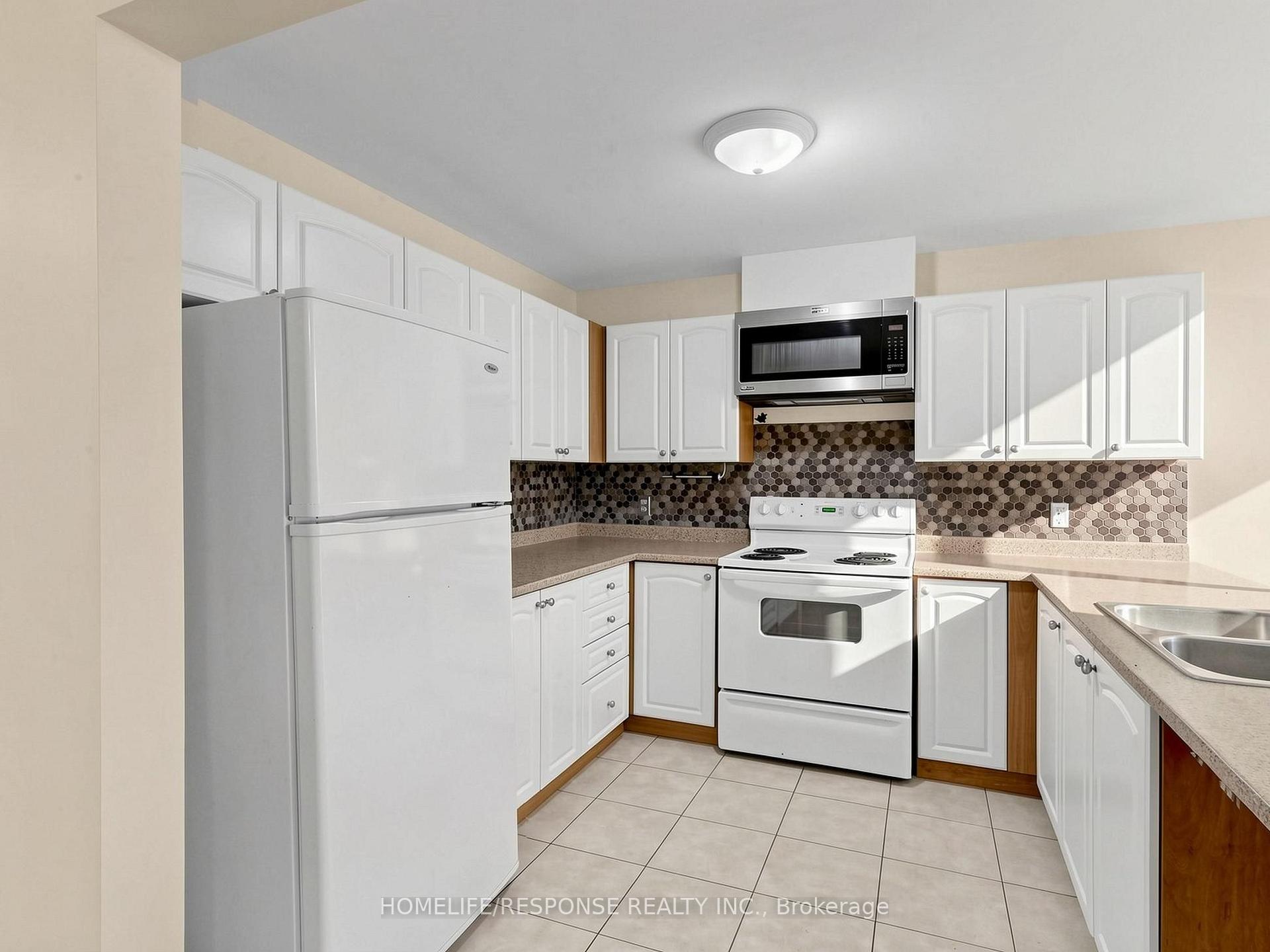 Photo 10 of Unit 32, 800 West Ridge Boulevard, Orillia — HOMEH