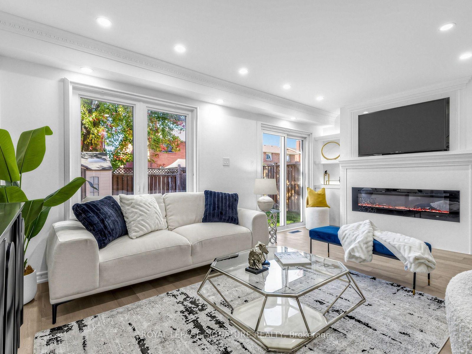 Photo 7 of 12 Strathmore Drive, Markham, Raymerville — HOMEH