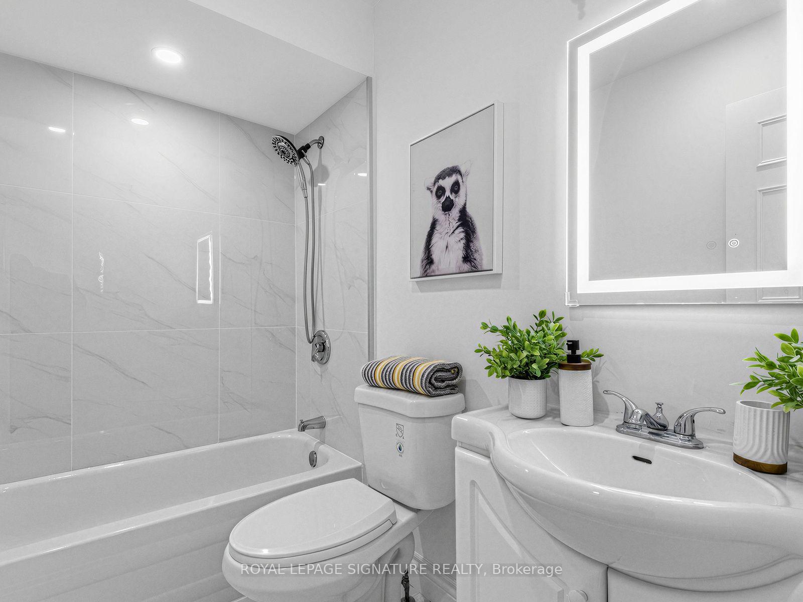 Photo 23 of 12 Strathmore Drive, Markham, Raymerville — HOMEH