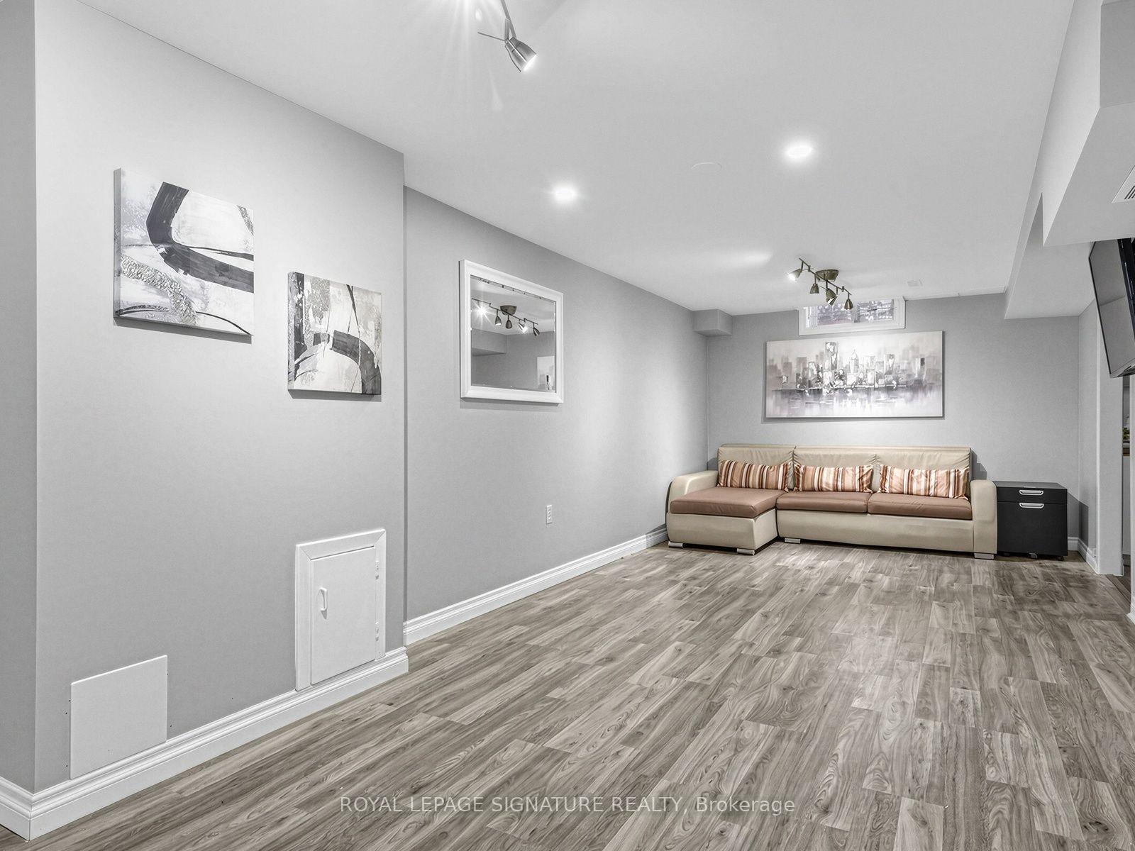 Photo 29 of 12 Strathmore Drive, Markham, Raymerville — HOMEH