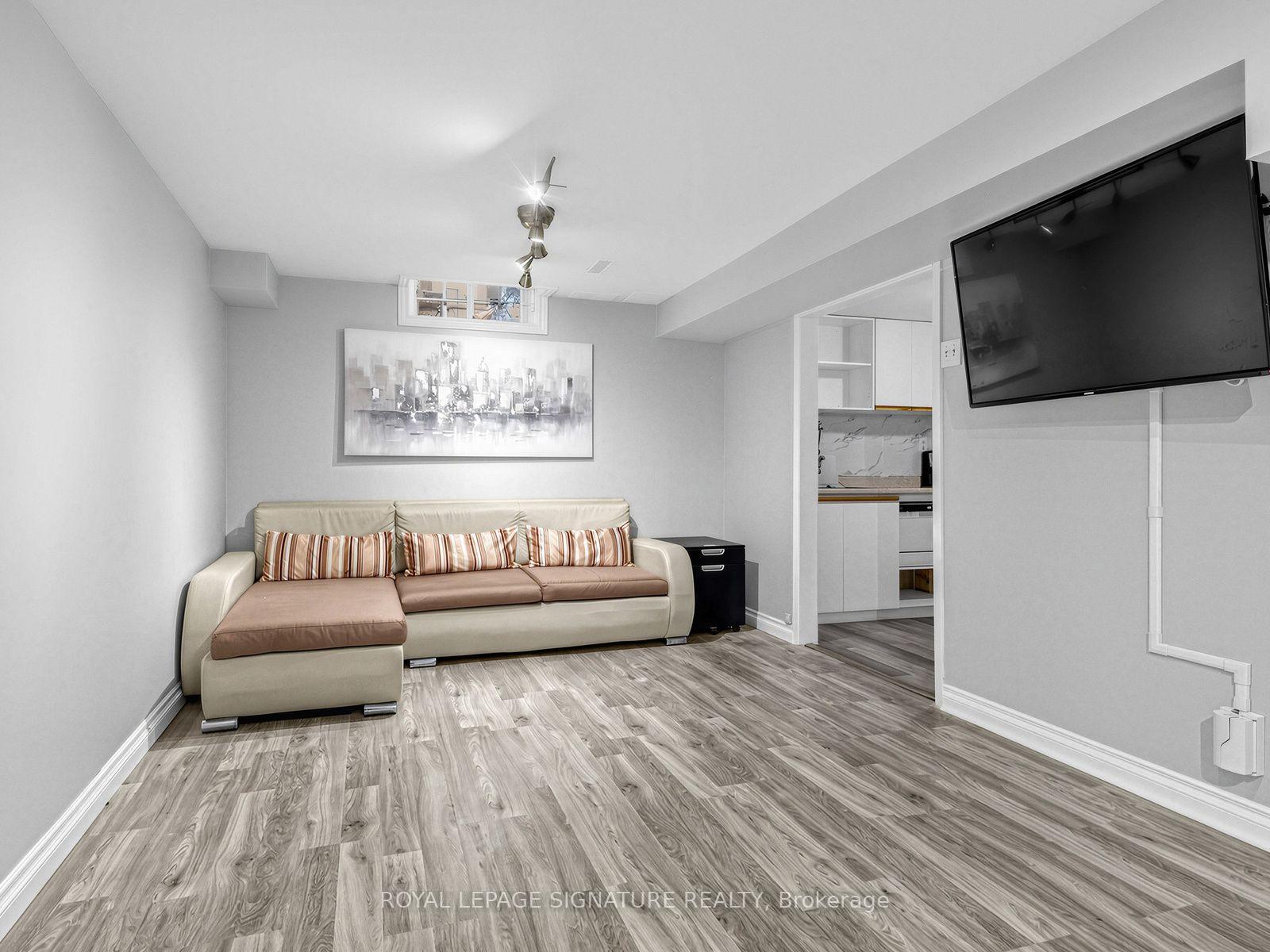 Photo 30 of 12 Strathmore Drive, Markham, Raymerville — HOMEH