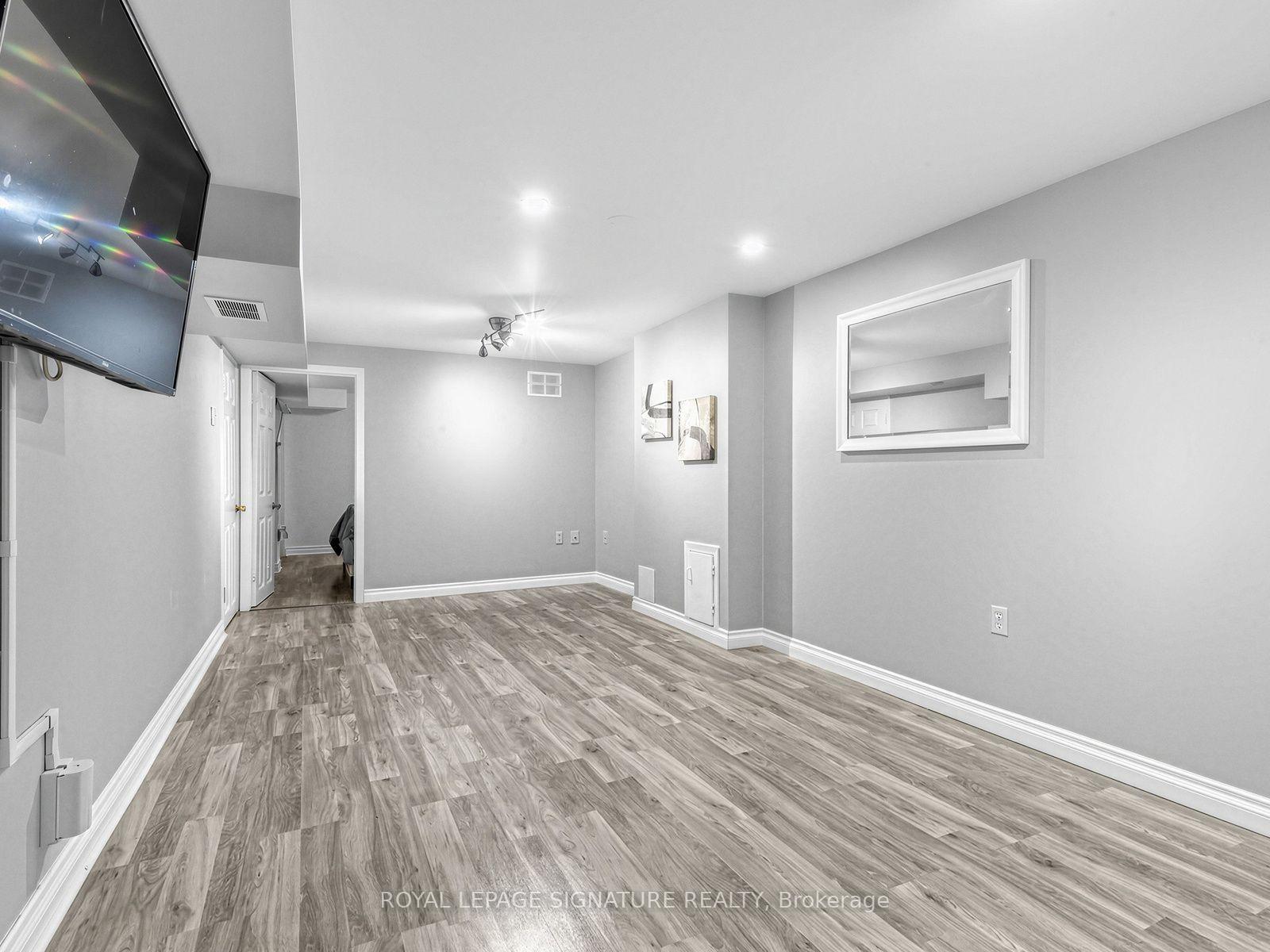Photo 31 of 12 Strathmore Drive, Markham, Raymerville — HOMEH