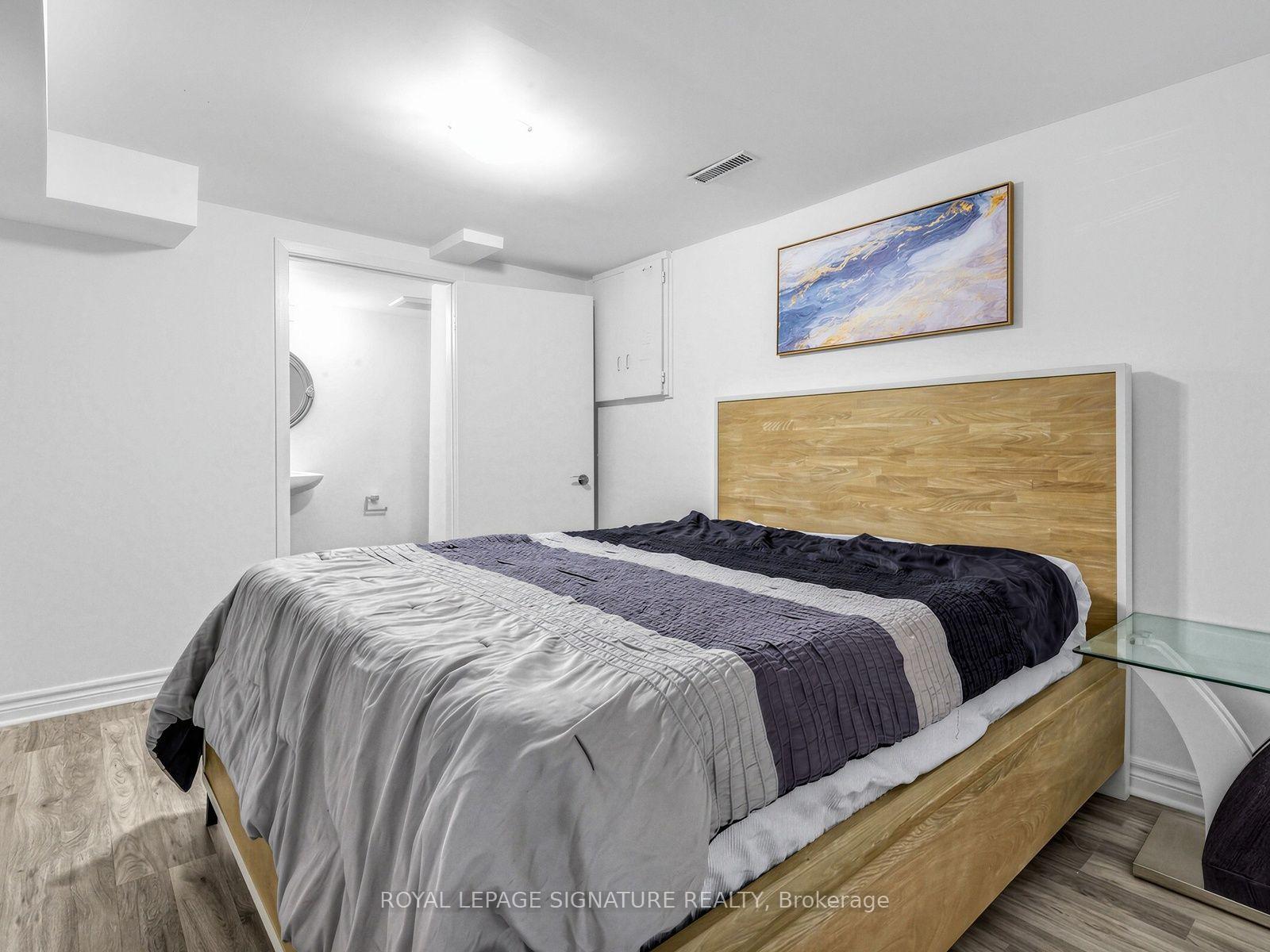 Photo 33 of 12 Strathmore Drive, Markham, Raymerville — HOMEH