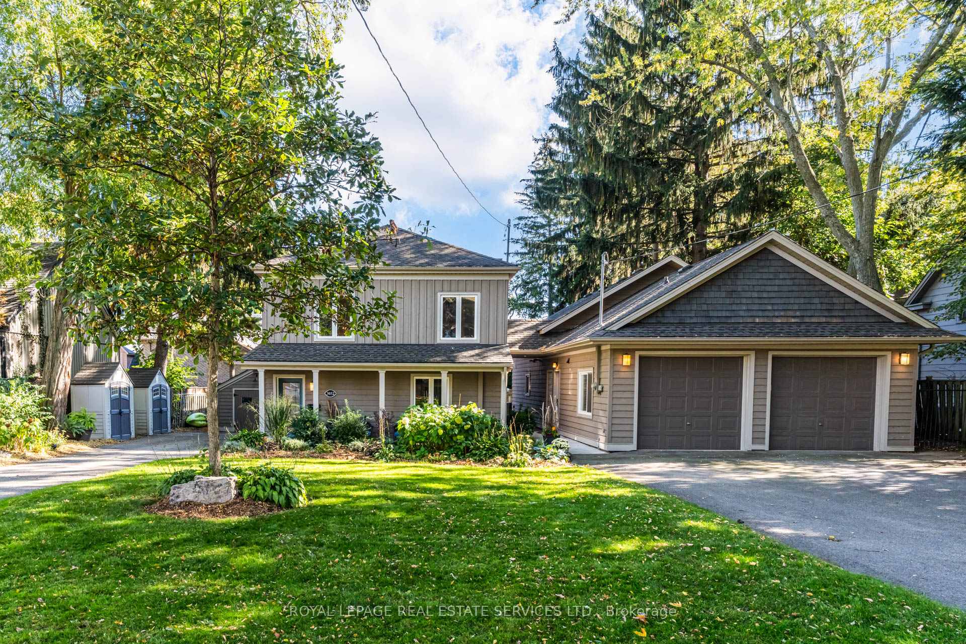 Photo 1 of 3052 Seneca Drive, Oakville, Bronte — HOMEH