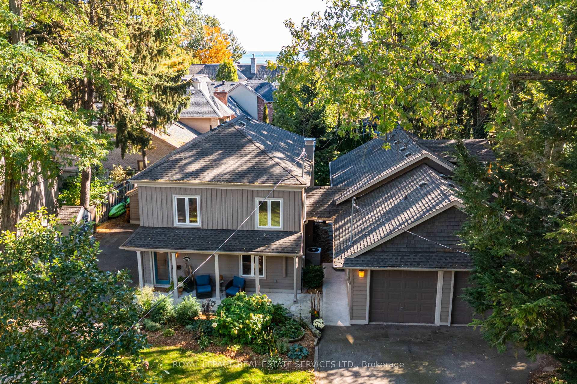 Photo 2 of 3052 Seneca Drive, Oakville, Bronte — HOMEH
