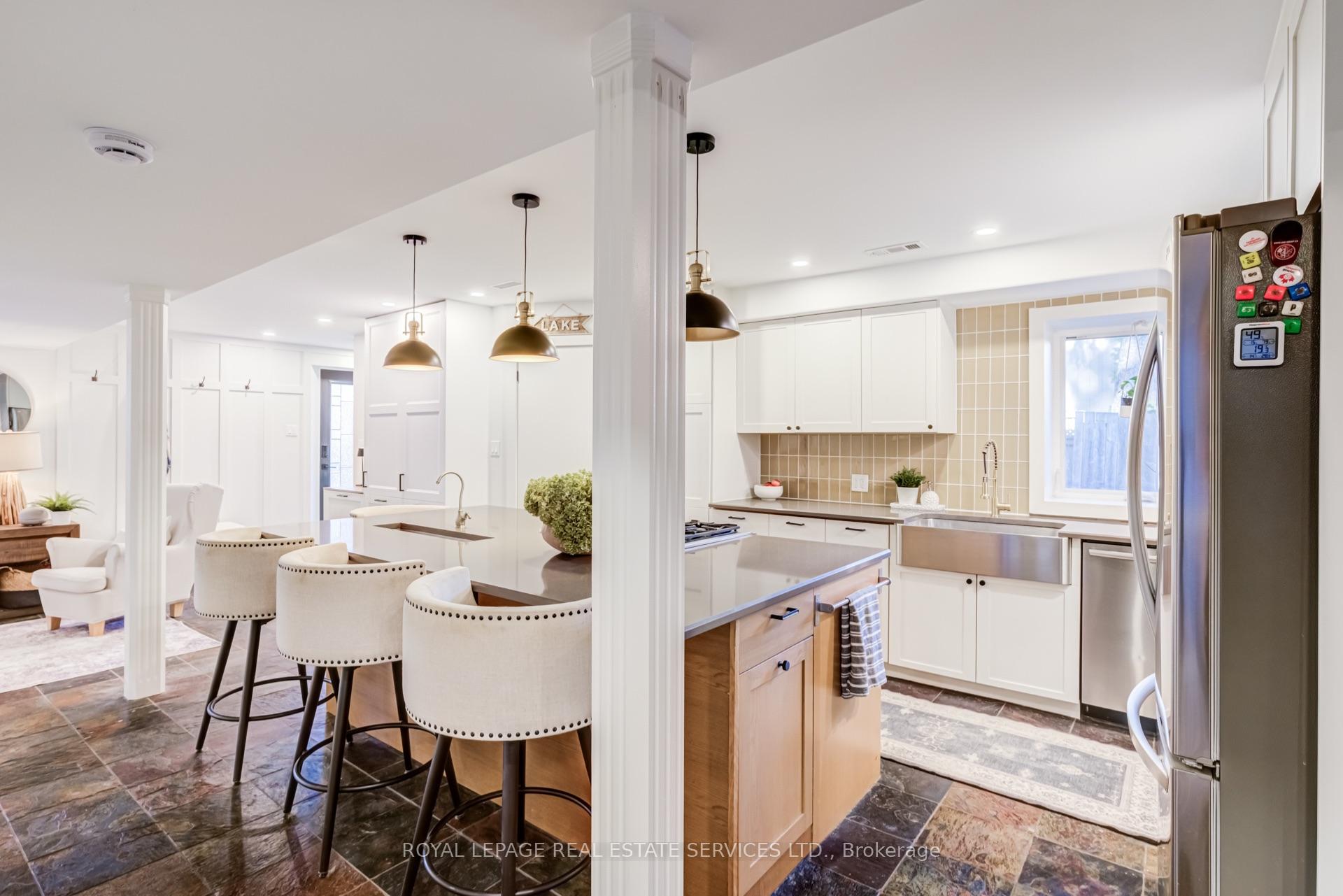 Photo 14 of 3052 Seneca Drive, Oakville, Bronte — HOMEH