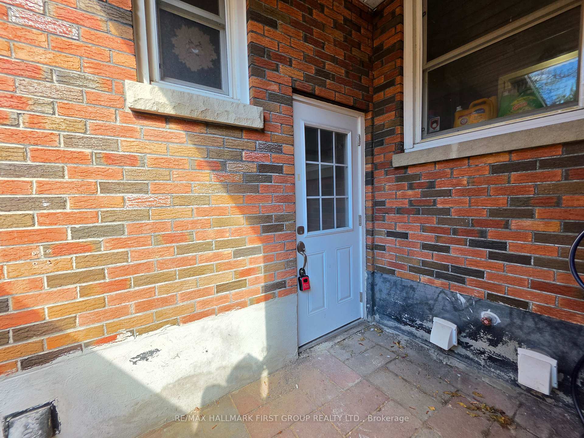 Photo 3 of Unit Basement, 490 Milton Street, Oshawa, Donevan — HOMEH