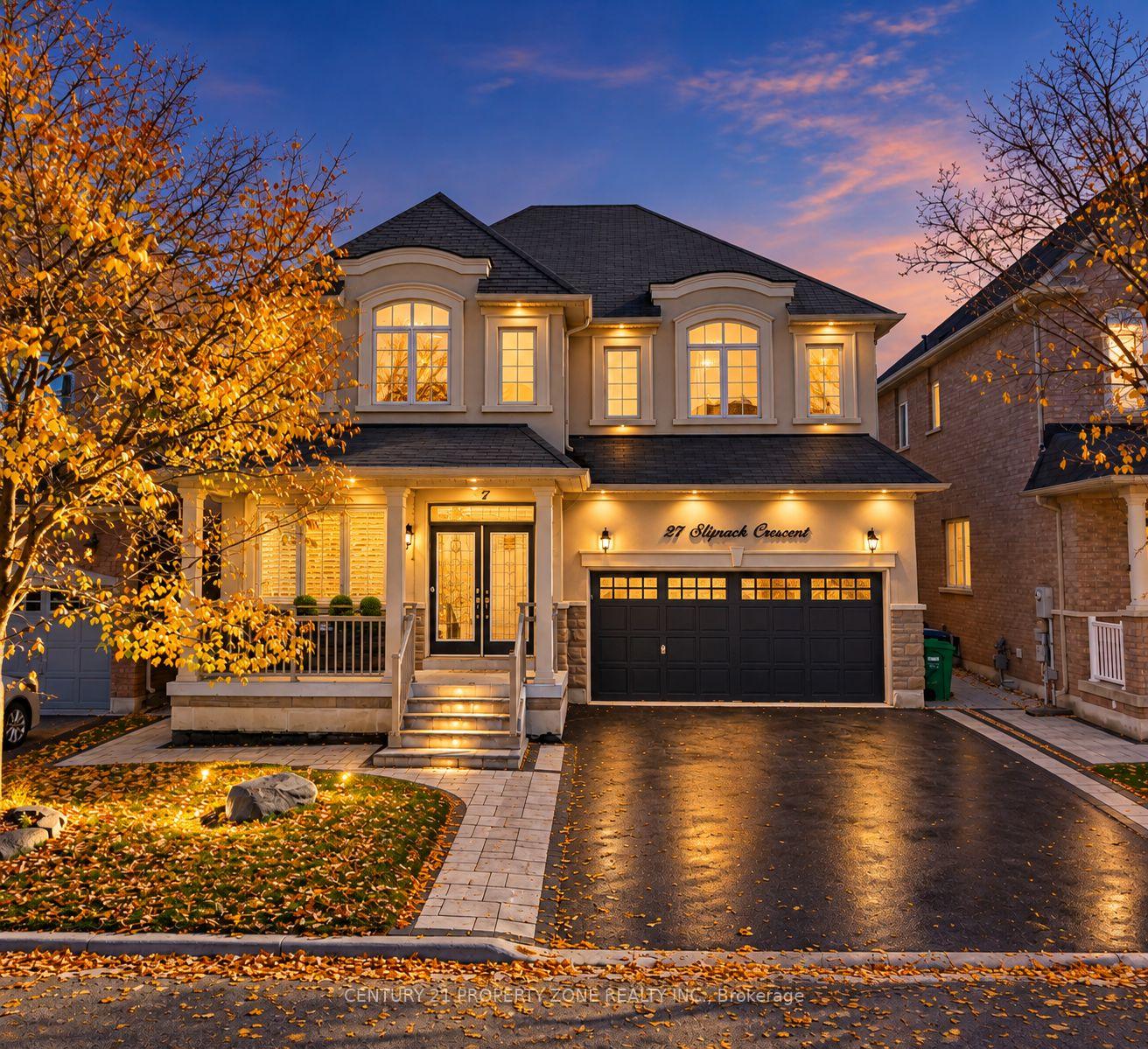 Photo of 27 Sliprock Crescent