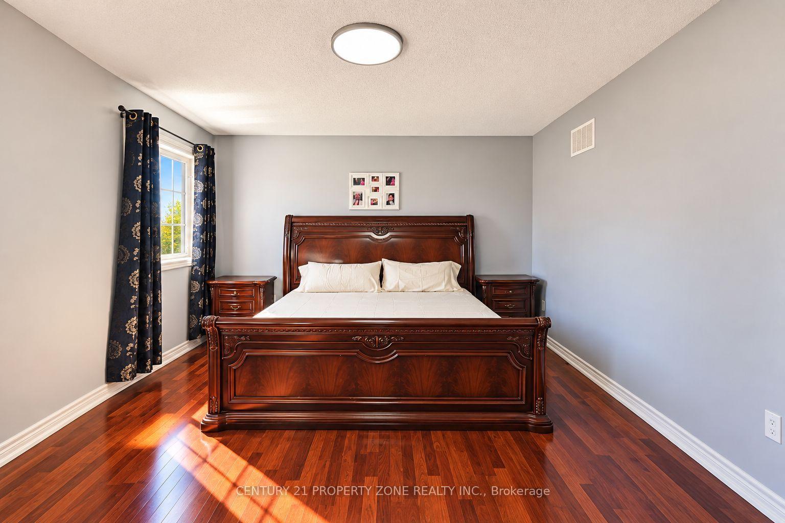 Photo 22 of 27 Sliprock Crescent, Brampton, Credit Valley — HOMEH