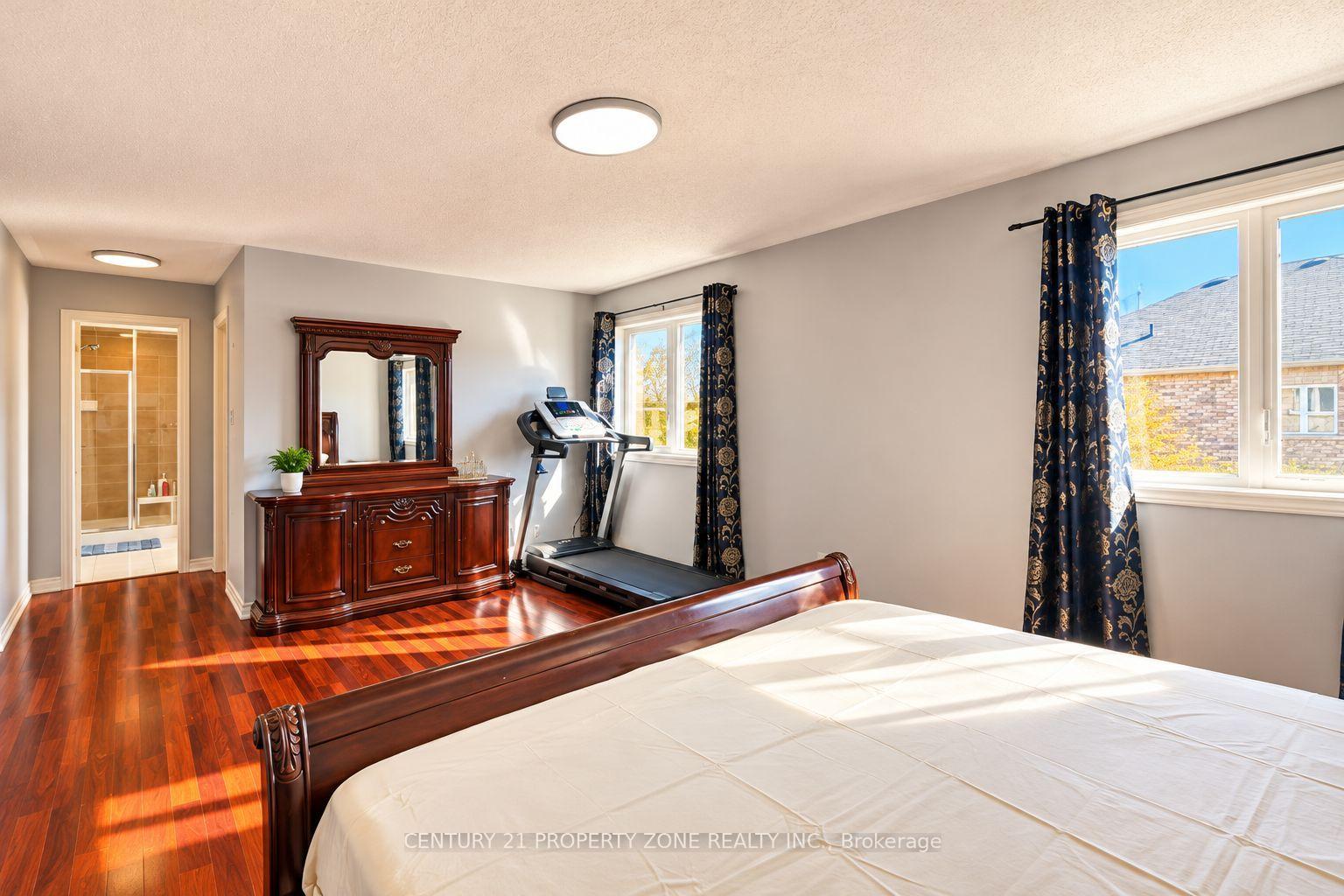Photo 23 of 27 Sliprock Crescent, Brampton, Credit Valley — HOMEH