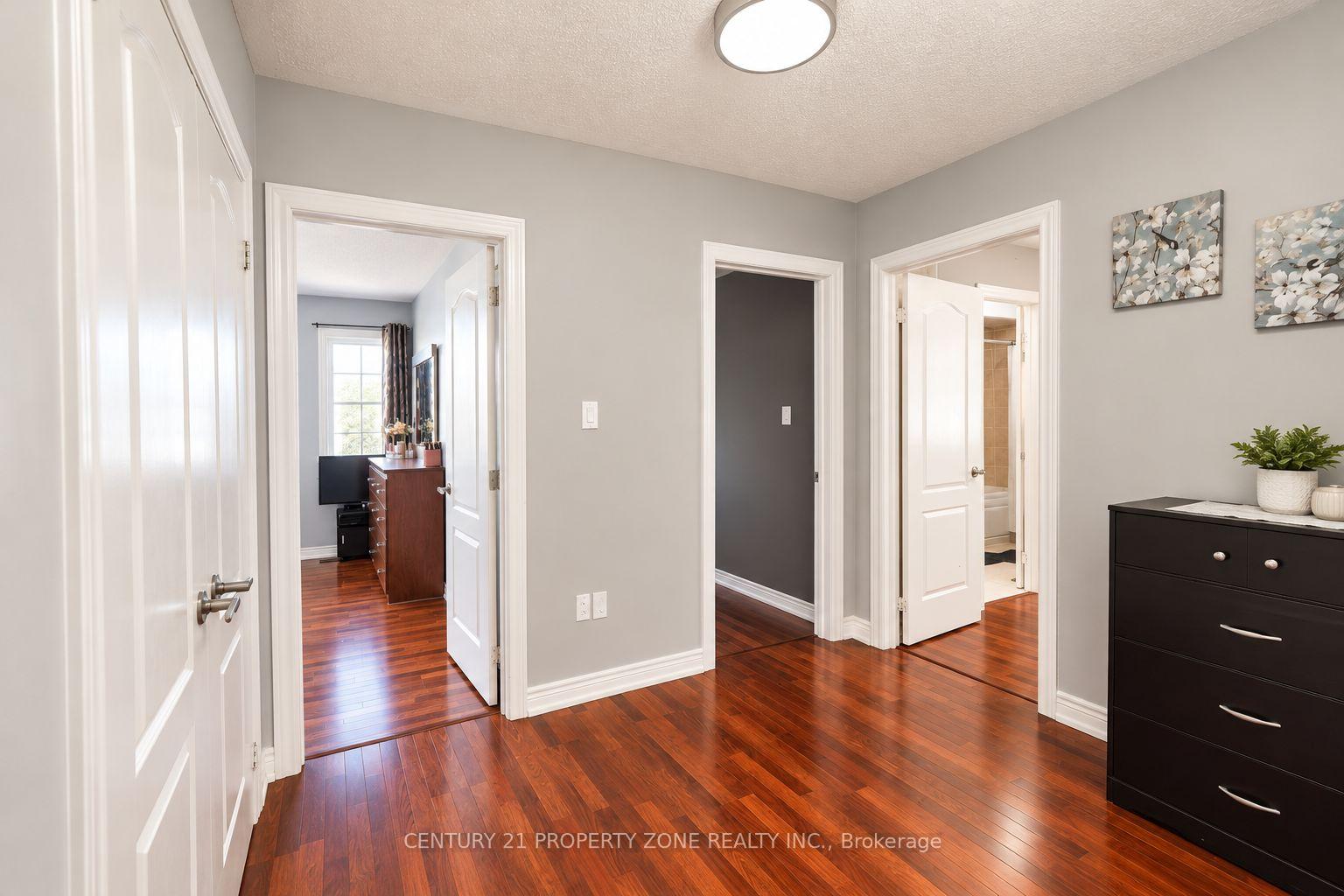 Photo 32 of 27 Sliprock Crescent, Brampton, Credit Valley — HOMEH