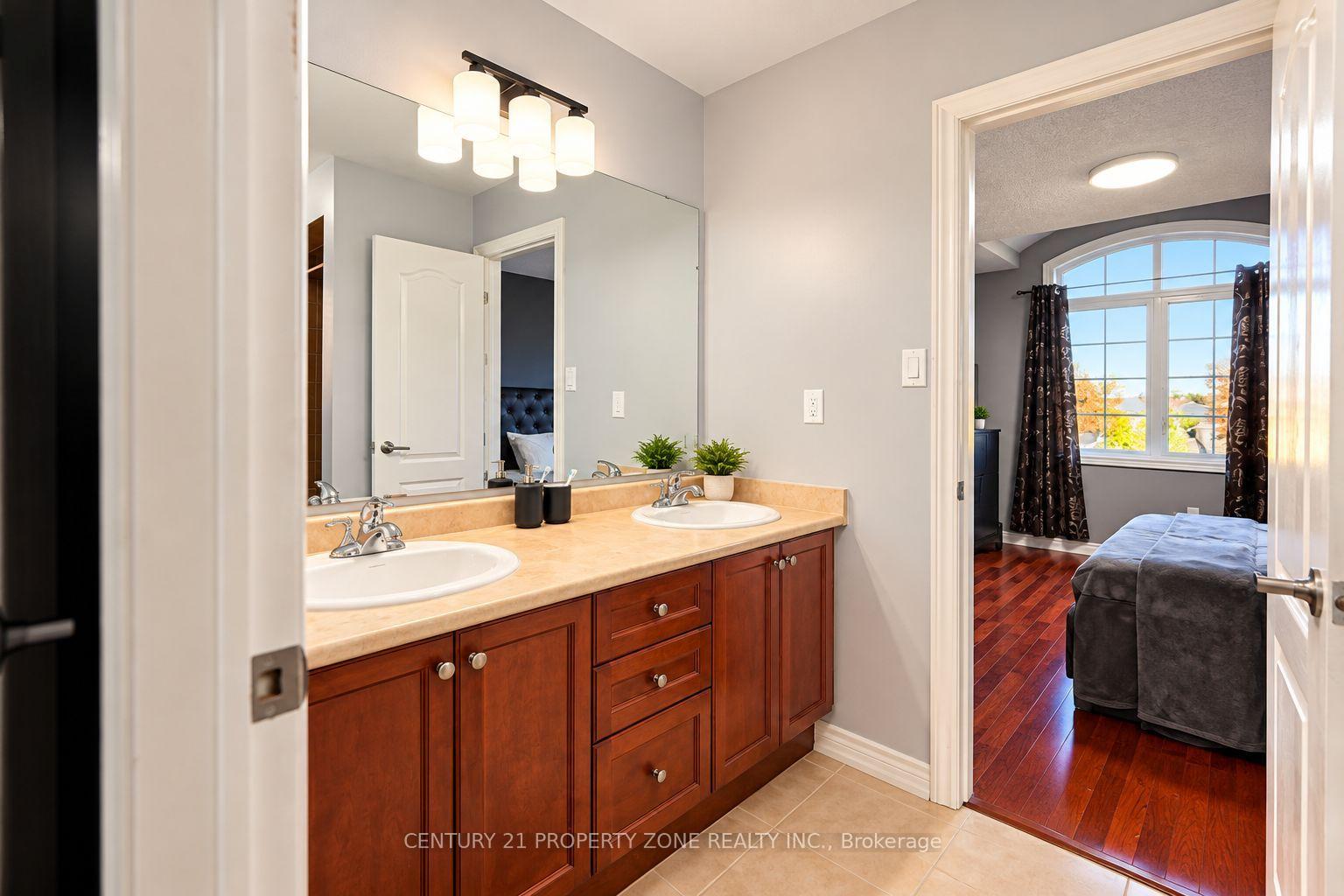 Photo 39 of 27 Sliprock Crescent, Brampton, Credit Valley — HOMEH