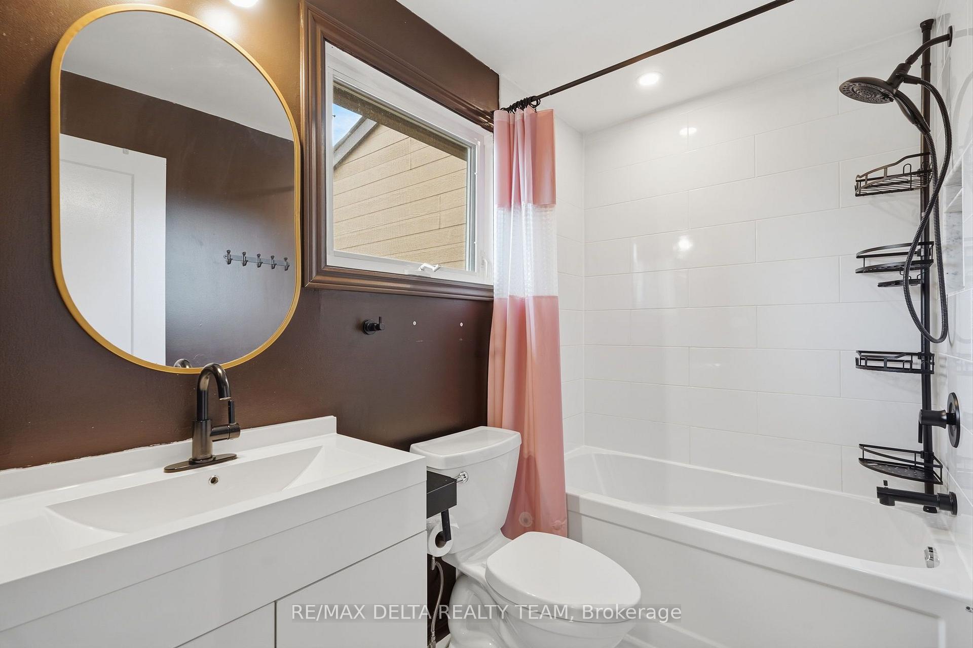 Photo 16 of 6917 Bilberry Drive, Ottawa, Convent Glen North — HOMEH