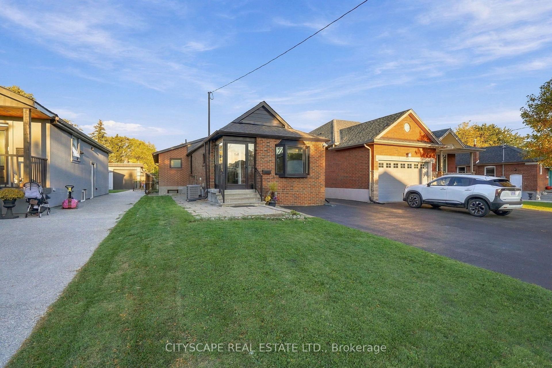 Photo 5 of 57 O'Donnell Avenue, Etobicoke, Mimico — HOMEH
