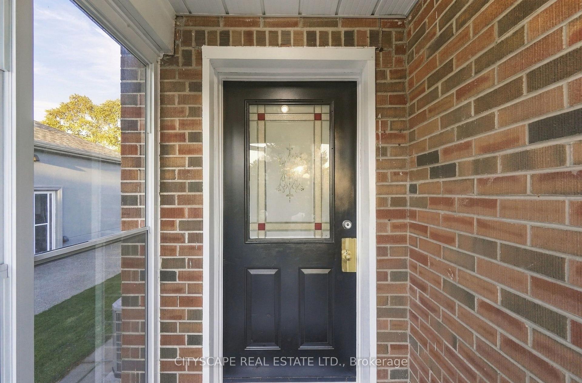 Photo 7 of 57 O'Donnell Avenue, Etobicoke, Mimico — HOMEH