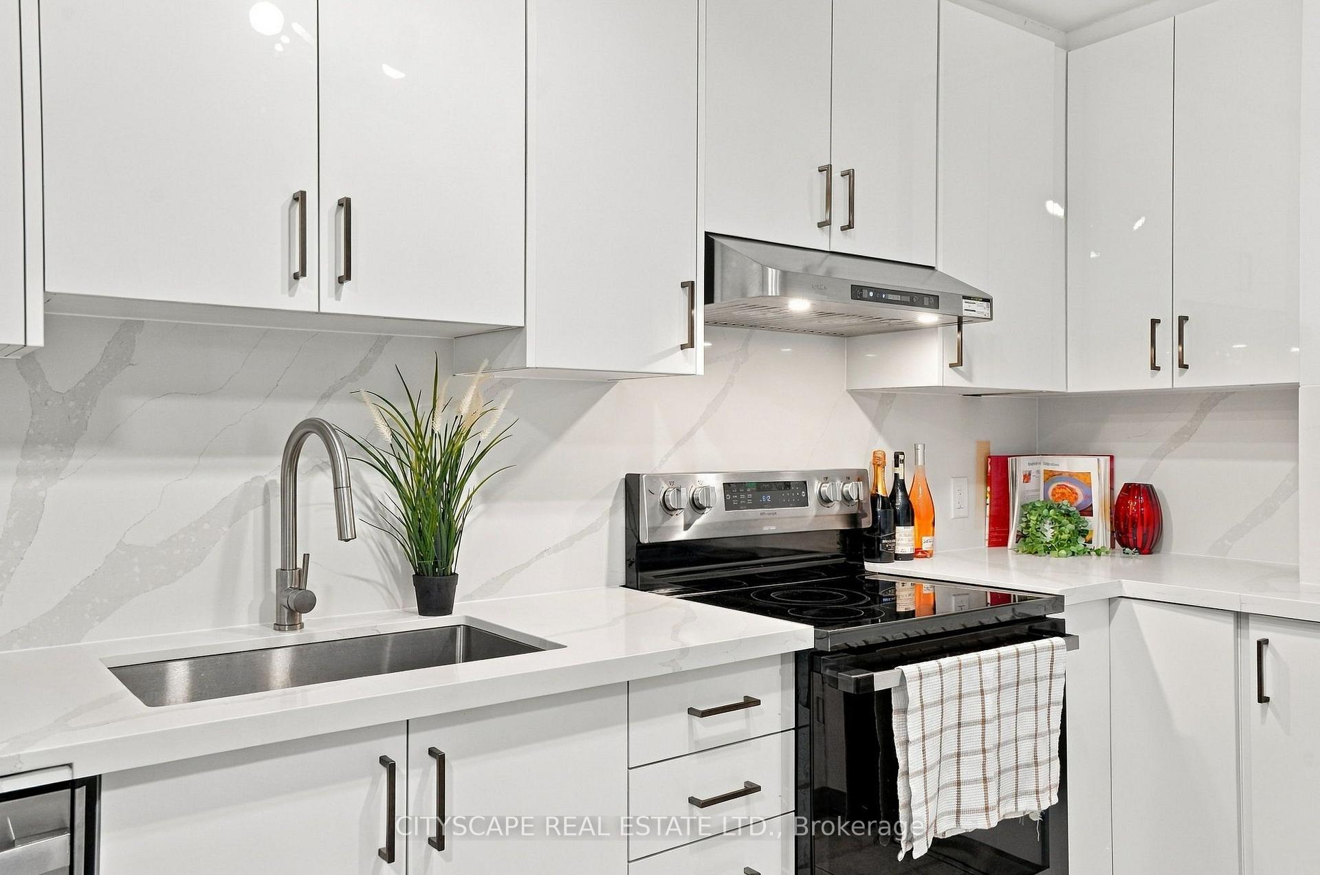 Photo 11 of 57 O'Donnell Avenue, Etobicoke, Mimico — HOMEH