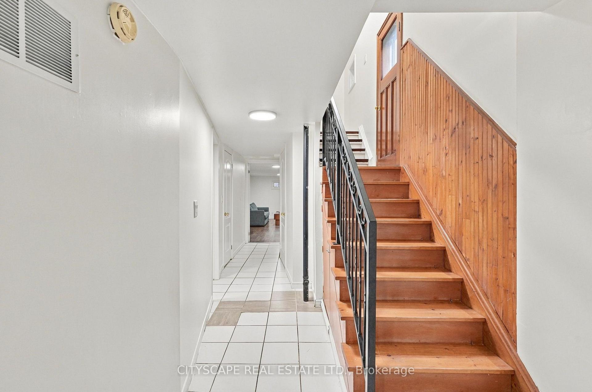 Photo 27 of 57 O'Donnell Avenue, Etobicoke, Mimico — HOMEH