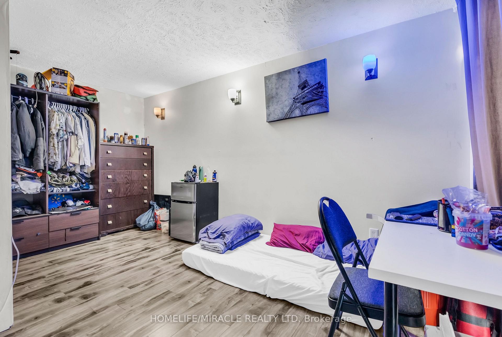 Photo 21 of Unit 93, 2901 Jane Street, North York, Glenfield-Jane Heights — HOMEH
