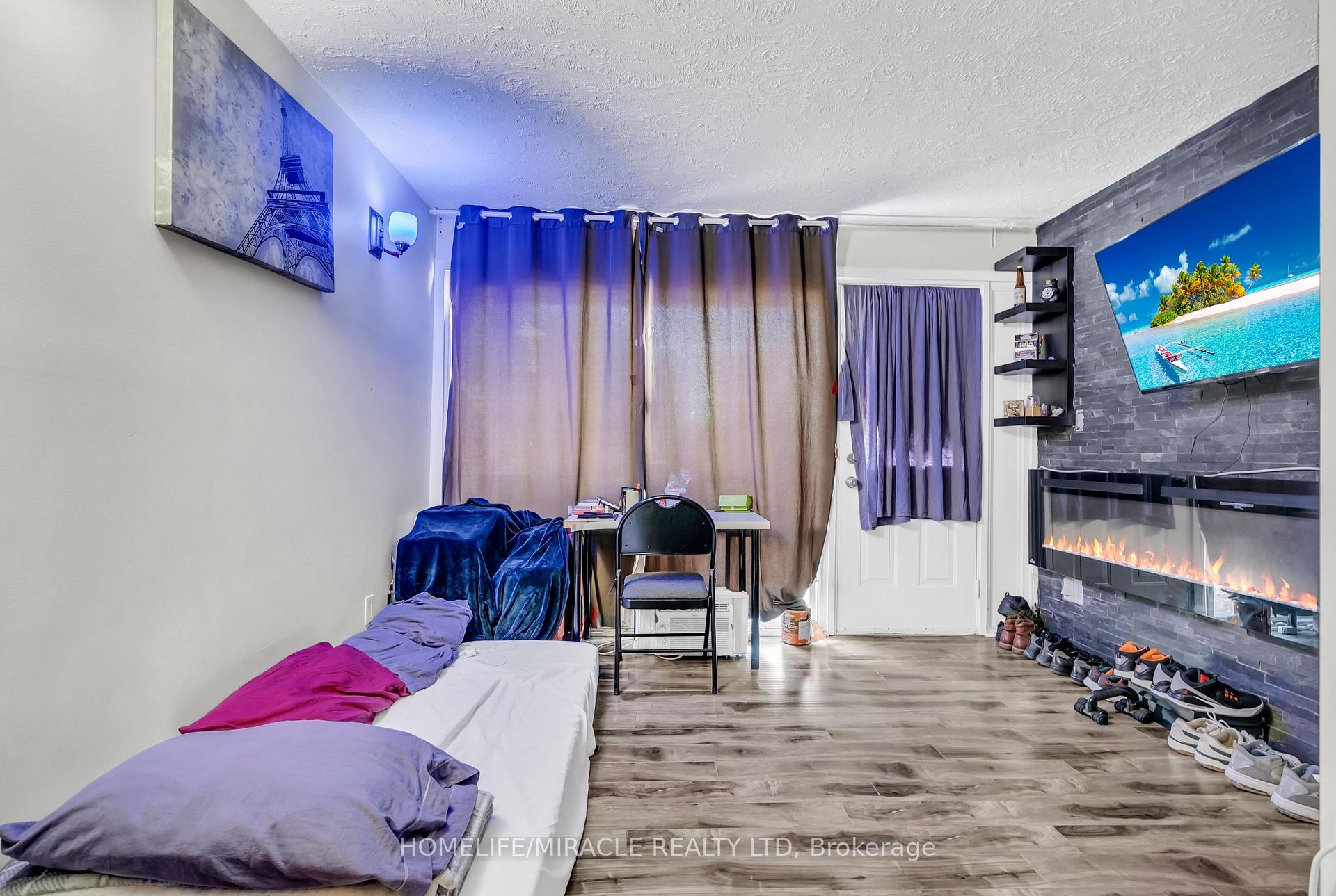 Photo 22 of Unit 93, 2901 Jane Street, North York, Glenfield-Jane Heights — HOMEH