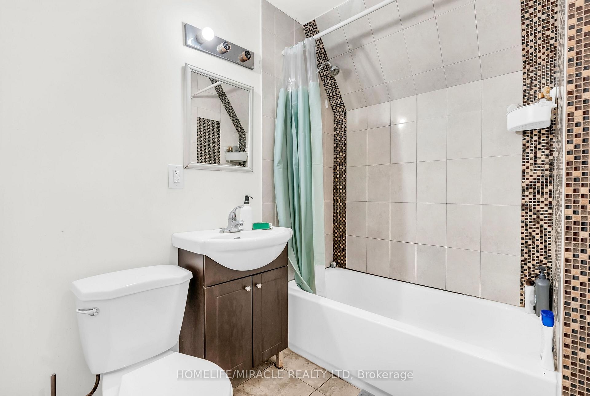 Photo 24 of Unit 93, 2901 Jane Street, North York, Glenfield-Jane Heights — HOMEH