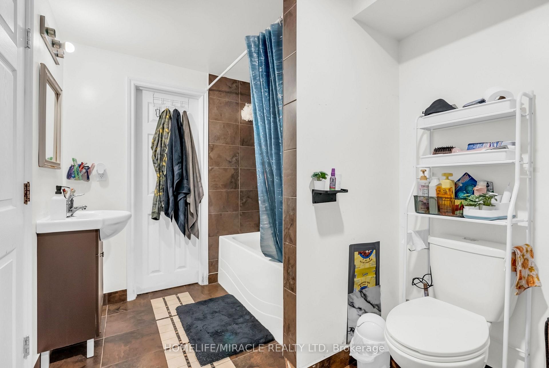 Photo 26 of Unit 93, 2901 Jane Street, North York, Glenfield-Jane Heights — HOMEH