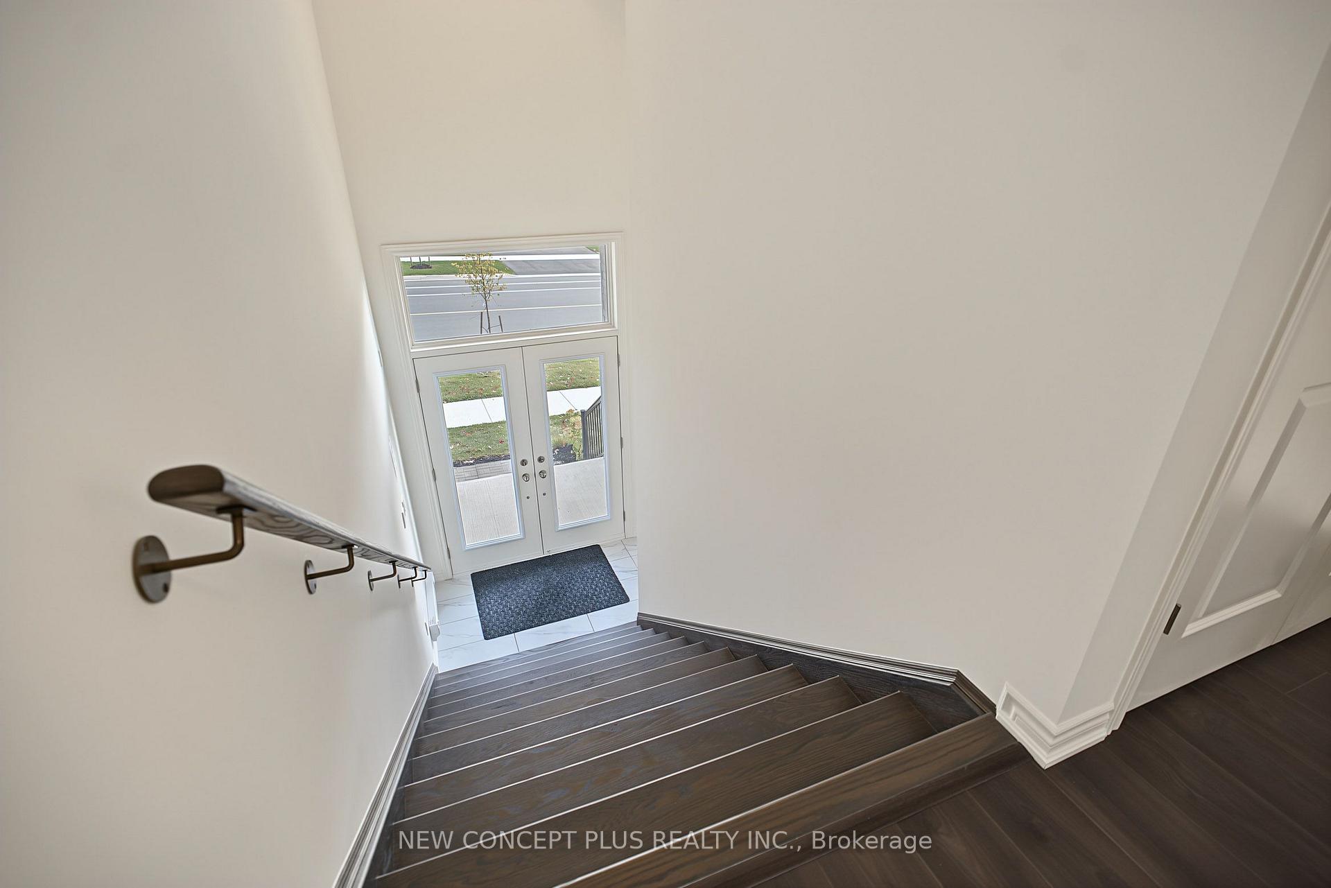 Photo 4 of 997 Trailsview Avenue, Cobourg — HOMEH
