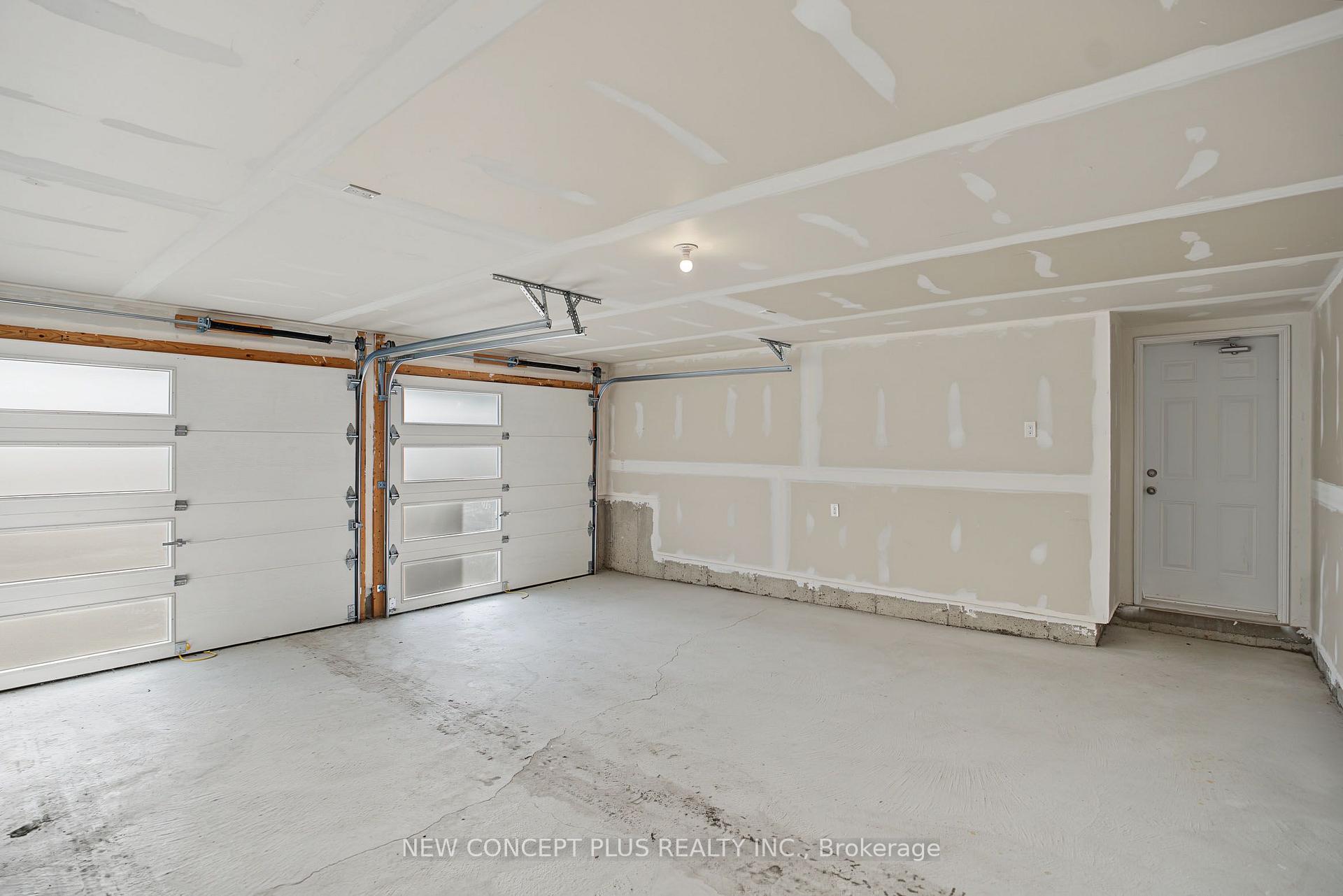 Photo 35 of 997 Trailsview Avenue, Cobourg — HOMEH