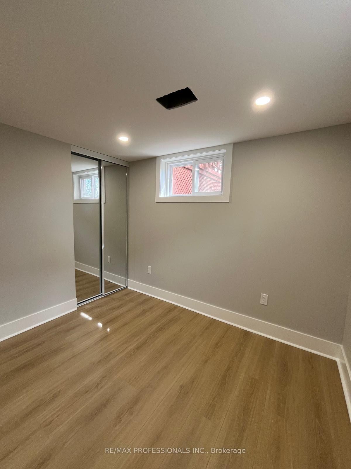 Photo 5 of Unit B, 41 Tavistock Road, North York, Downsview-Roding-CFB — HOMEH