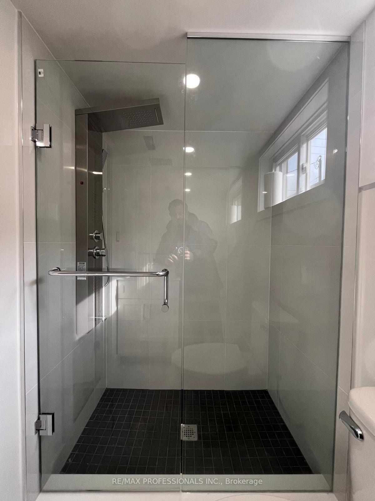 Photo 7 of Unit B, 41 Tavistock Road, North York, Downsview-Roding-CFB — HOMEH