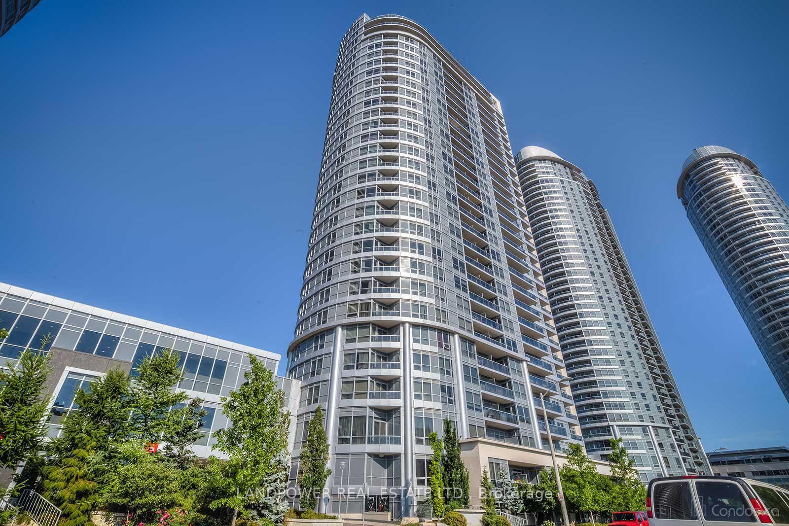 Front of Unit 1516, 181 Village Green Square