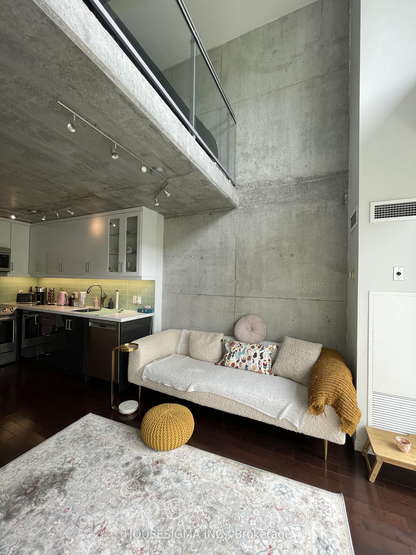 Photo 5 of Unit 513, 954 King Street W, Toronto, Niagara — HOMEH