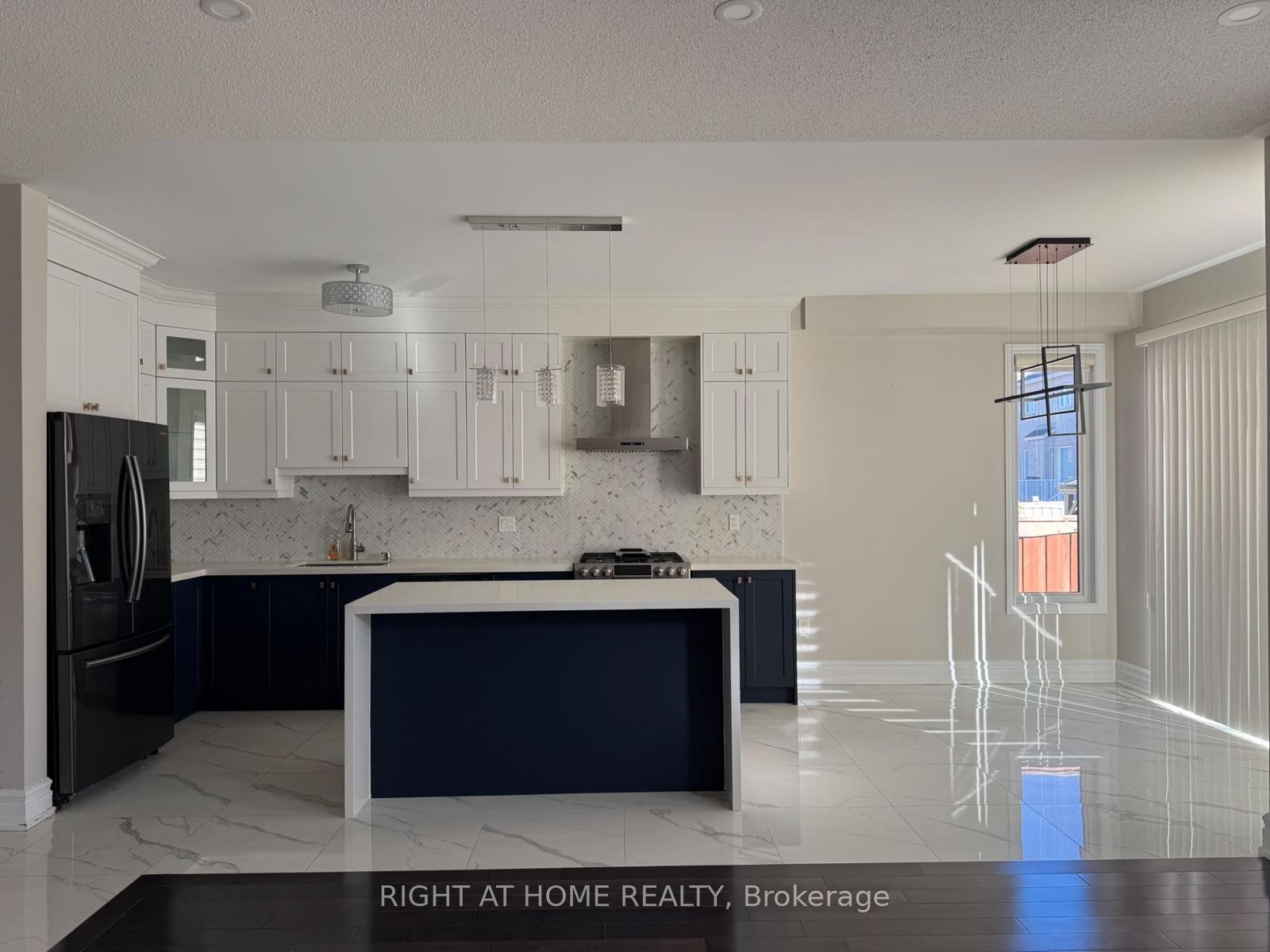 Photo 5 of 247 Rizal Avenue, Markham, Box Grove — HOMEH