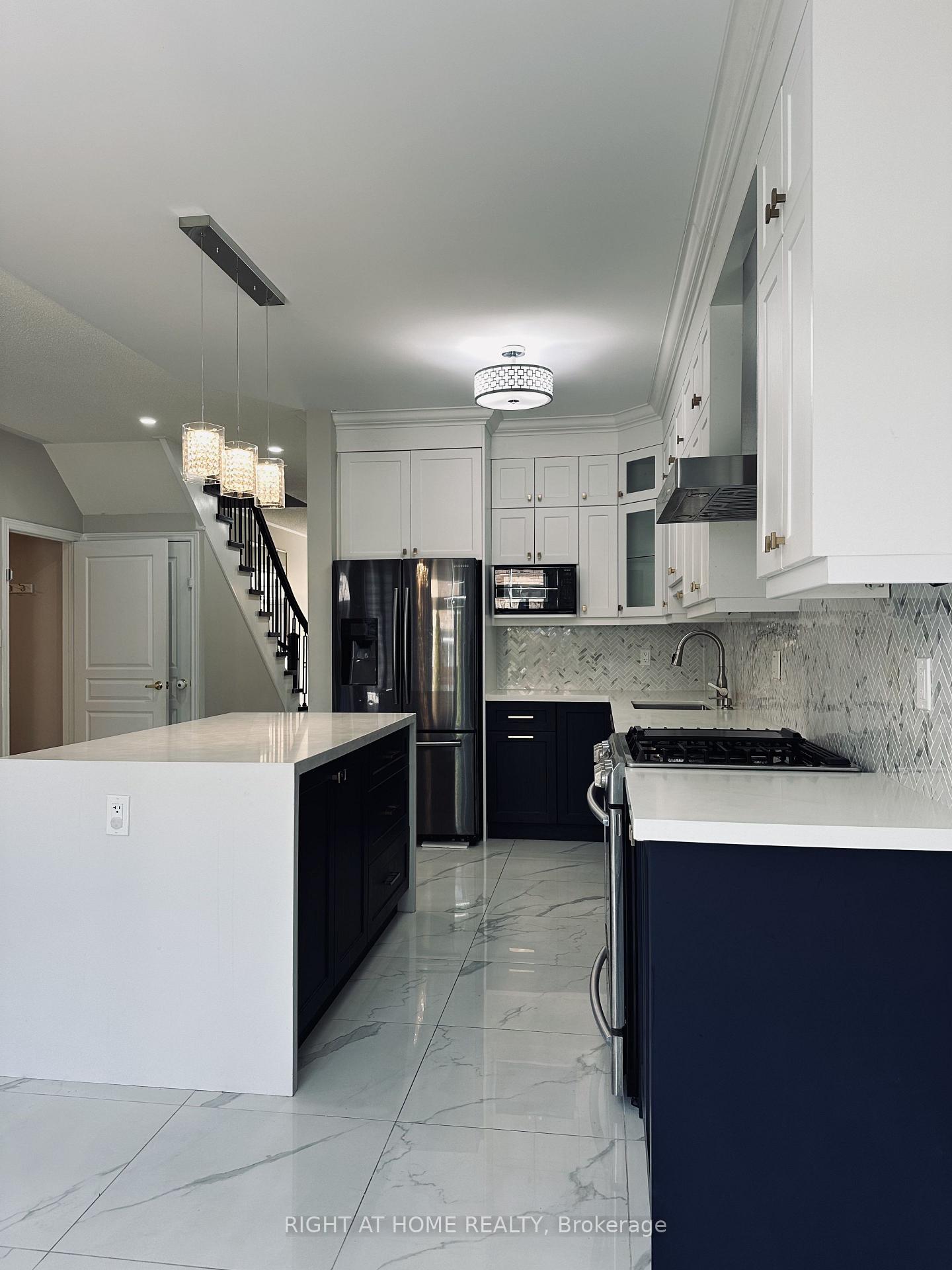 Photo 7 of 247 Rizal Avenue, Markham, Box Grove — HOMEH