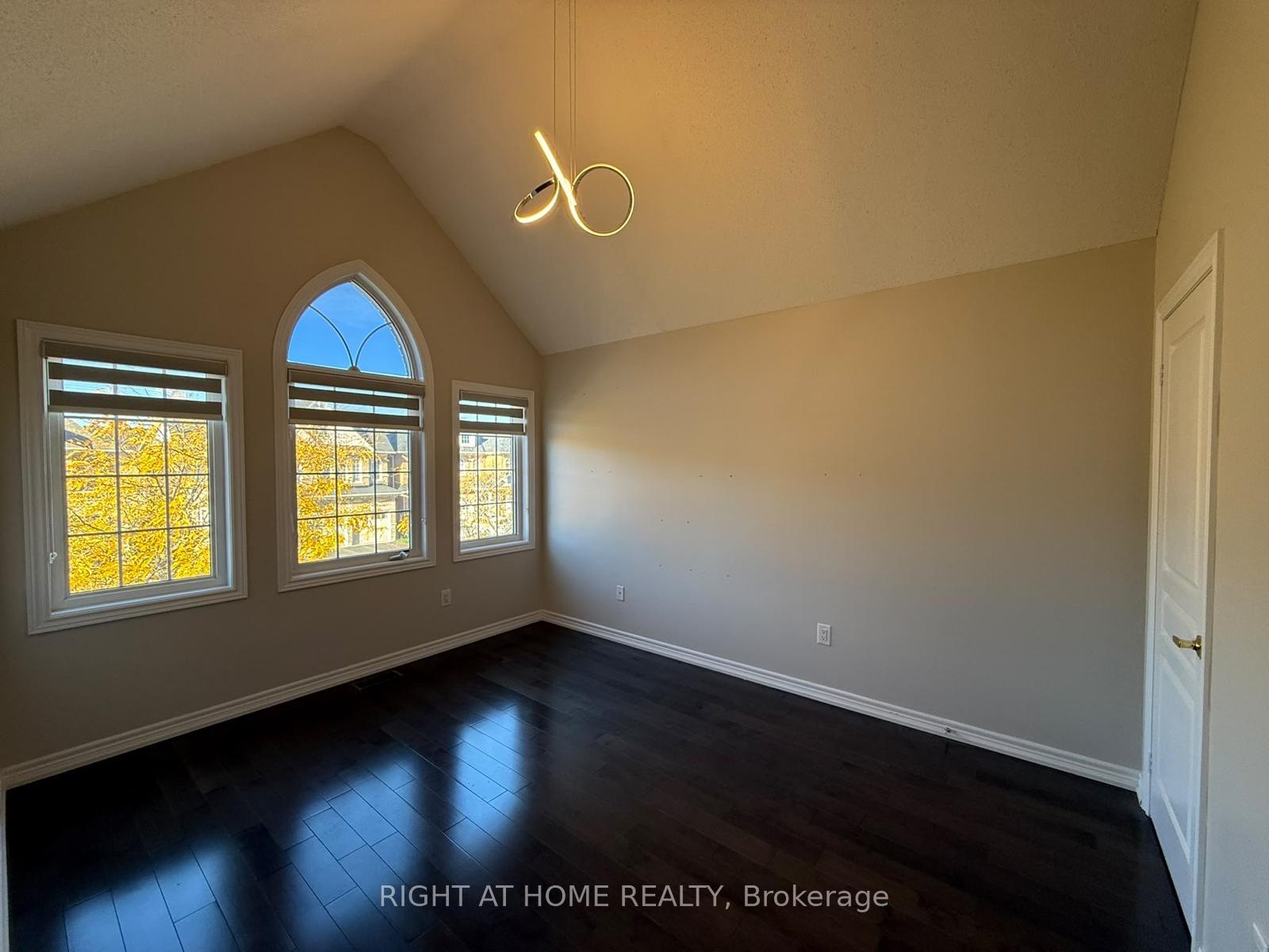 Photo 12 of 247 Rizal Avenue, Markham, Box Grove — HOMEH