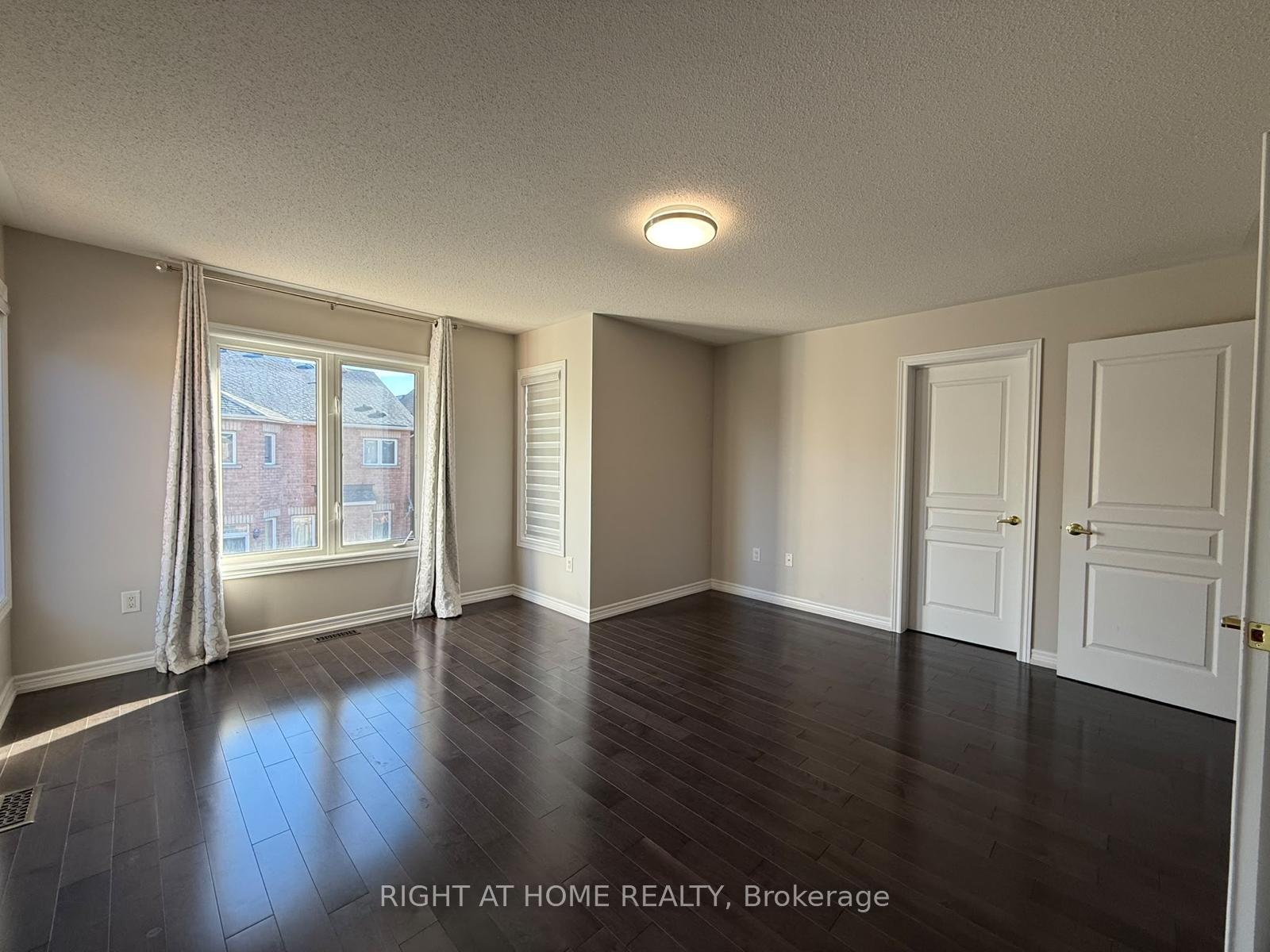Photo 16 of 247 Rizal Avenue, Markham, Box Grove — HOMEH
