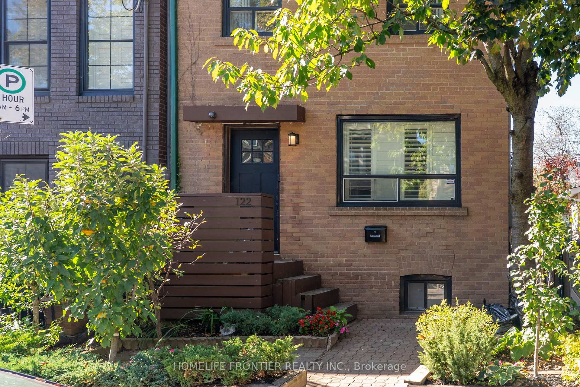 Photo 4 of Unit Upper, 122 Manning Avenue, Toronto, Trinity-Bellwoods — HOMEH