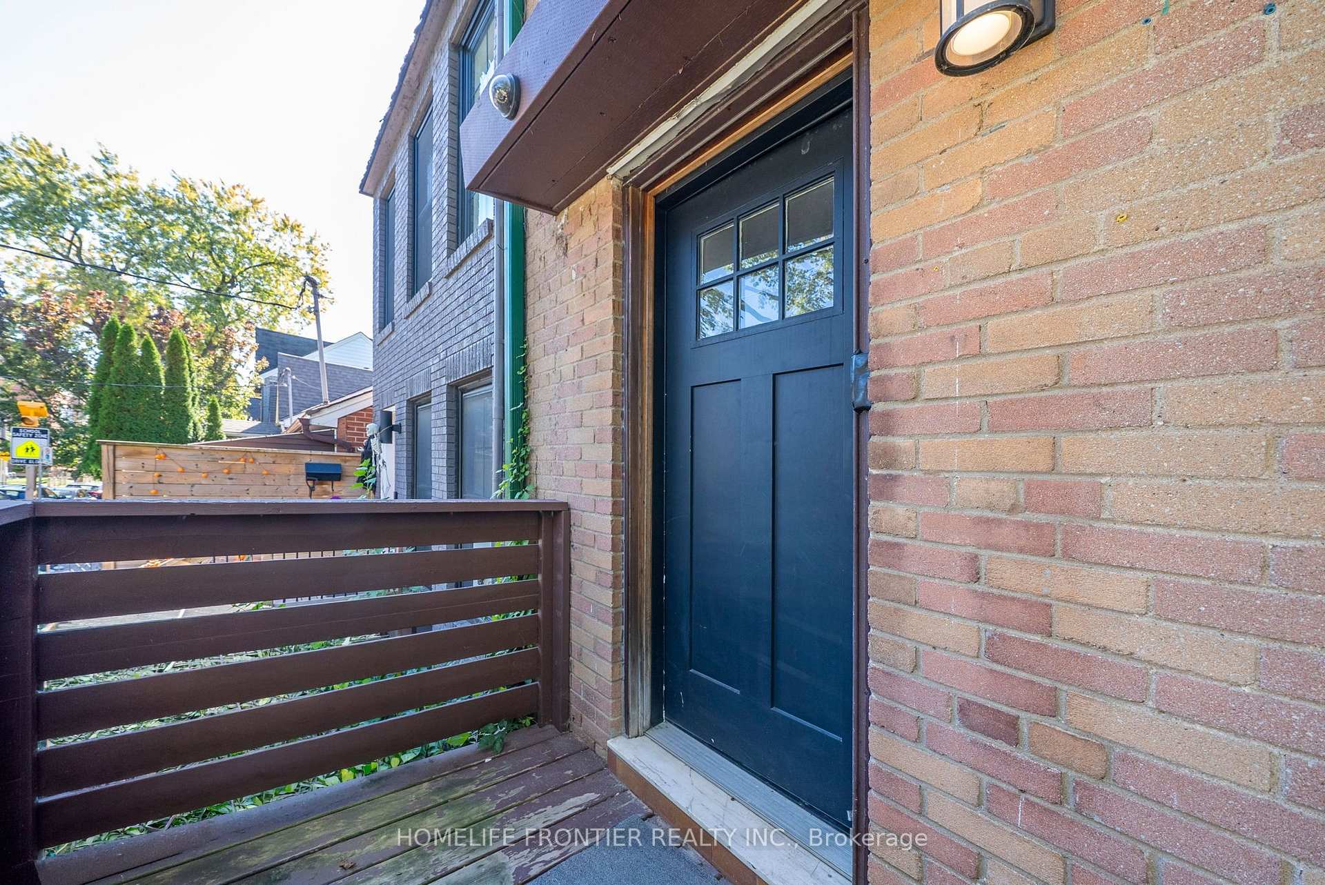 Photo 5 of Unit Upper, 122 Manning Avenue, Toronto, Trinity-Bellwoods — HOMEH